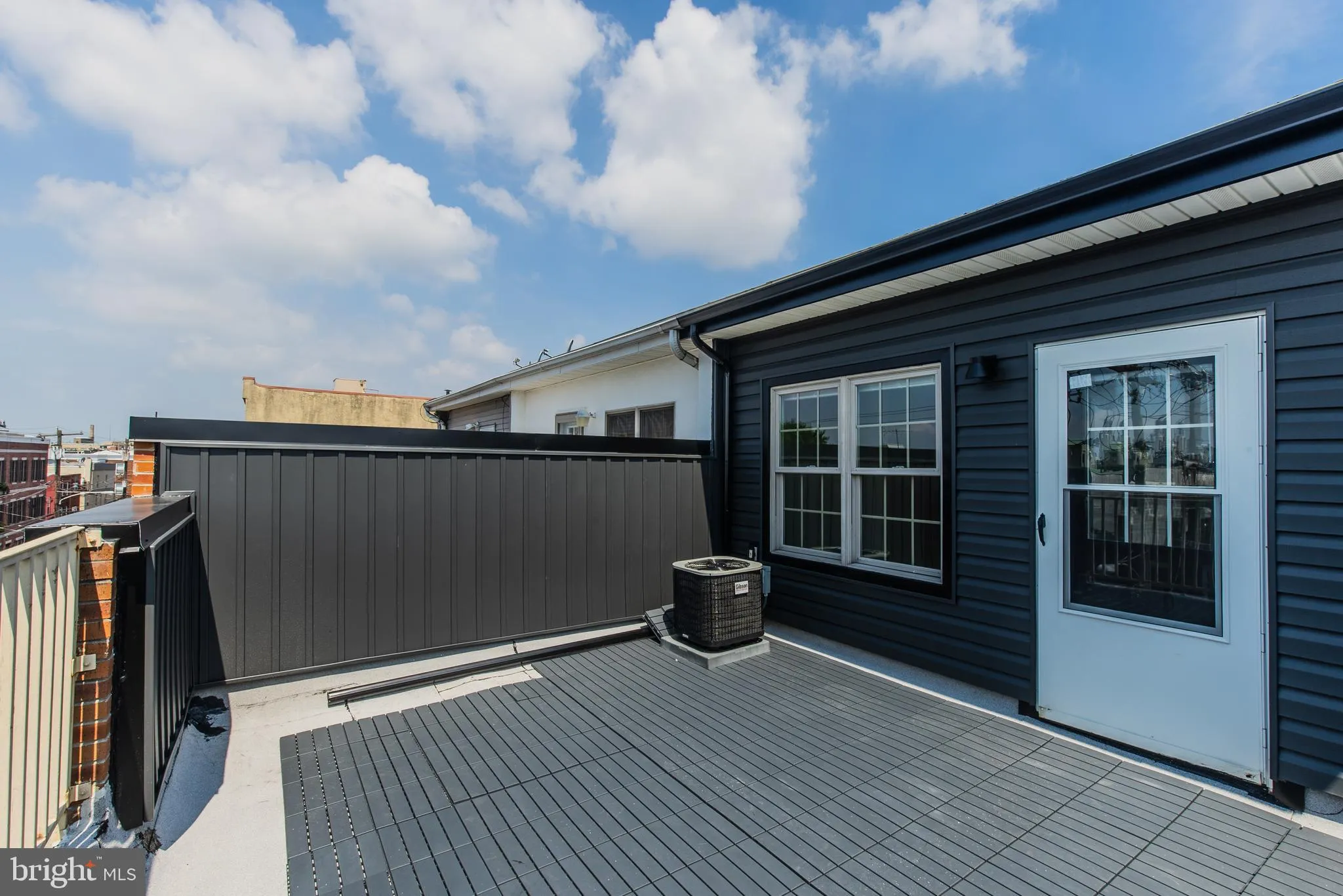 Philadelphia, Pennsylvania 19147, United States, 3 Bedrooms Bedrooms, ,3 BathroomsBathrooms,Residential,Active,147683