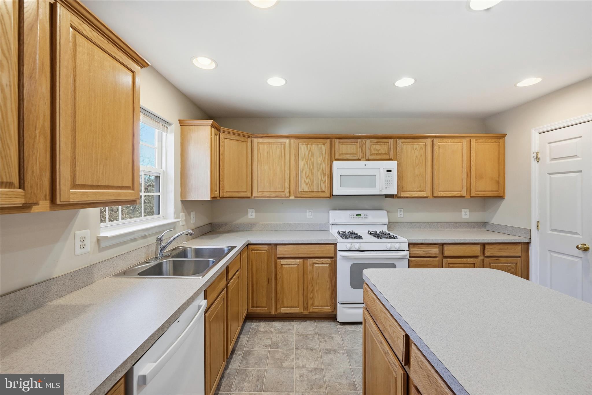 HUPPS RIDGE - Residential