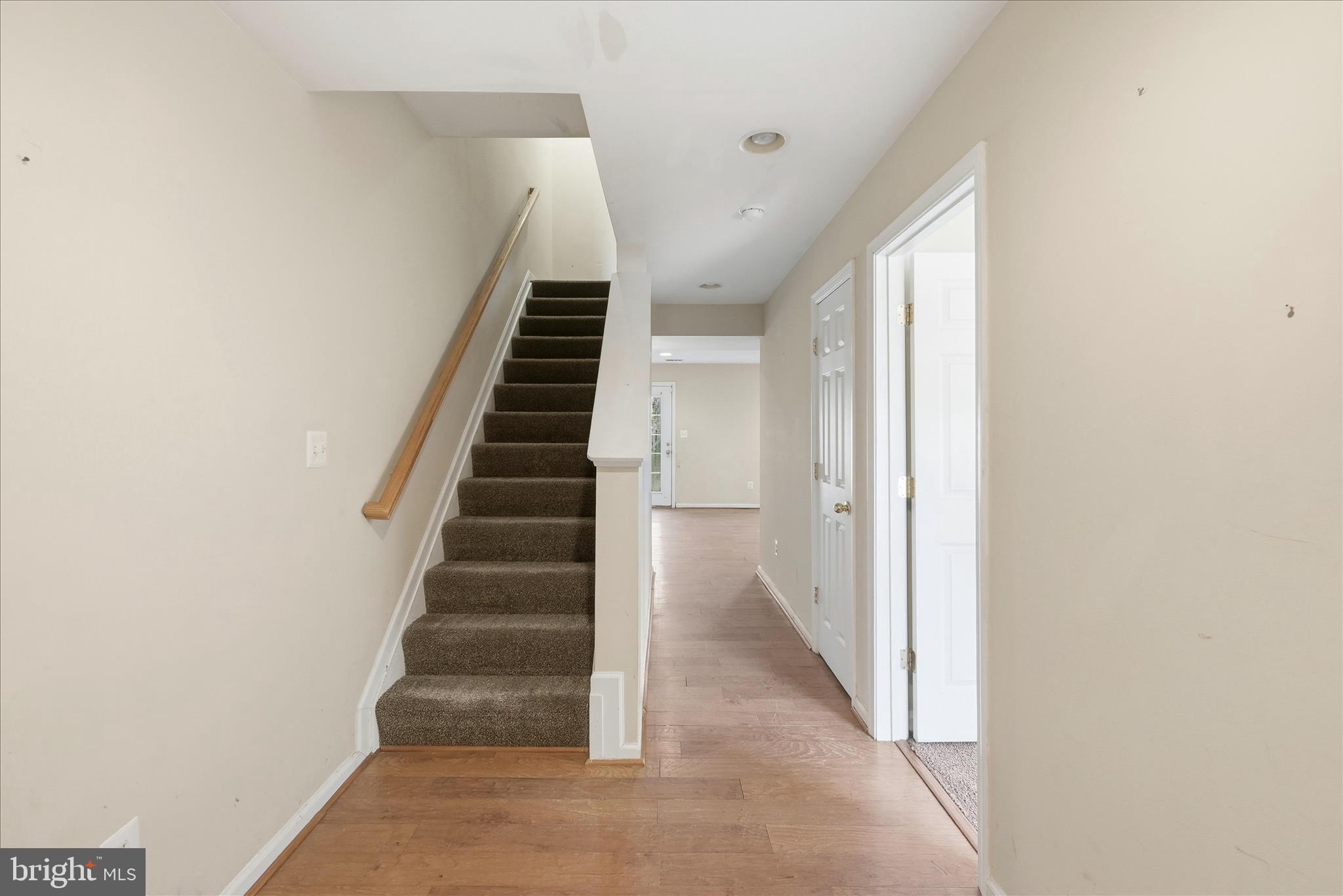 HUPPS RIDGE - Residential