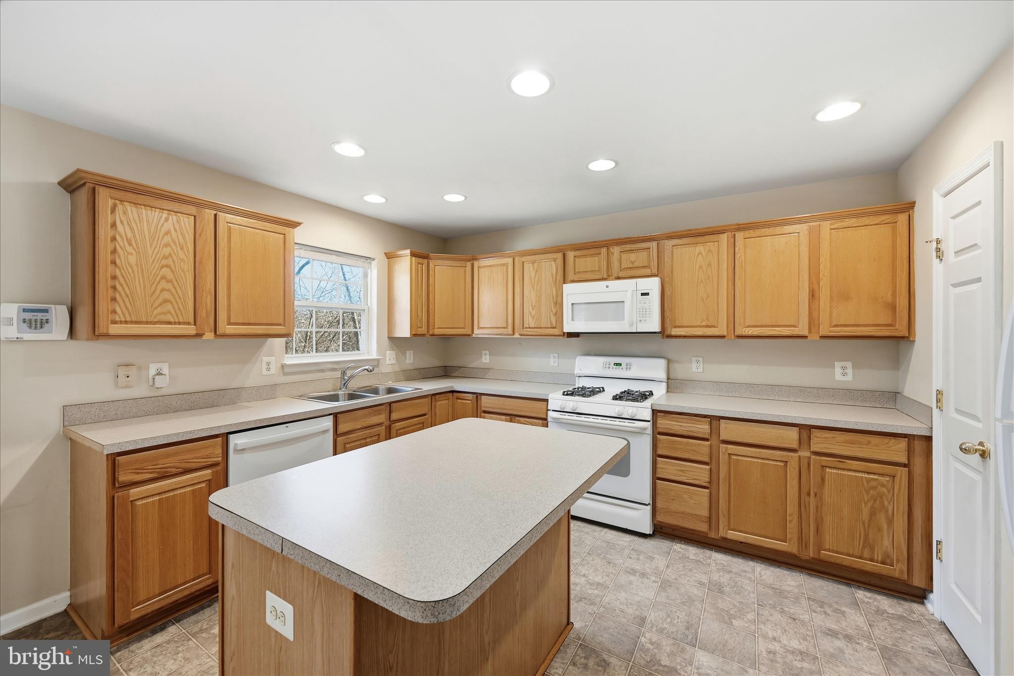 HUPPS RIDGE - Residential