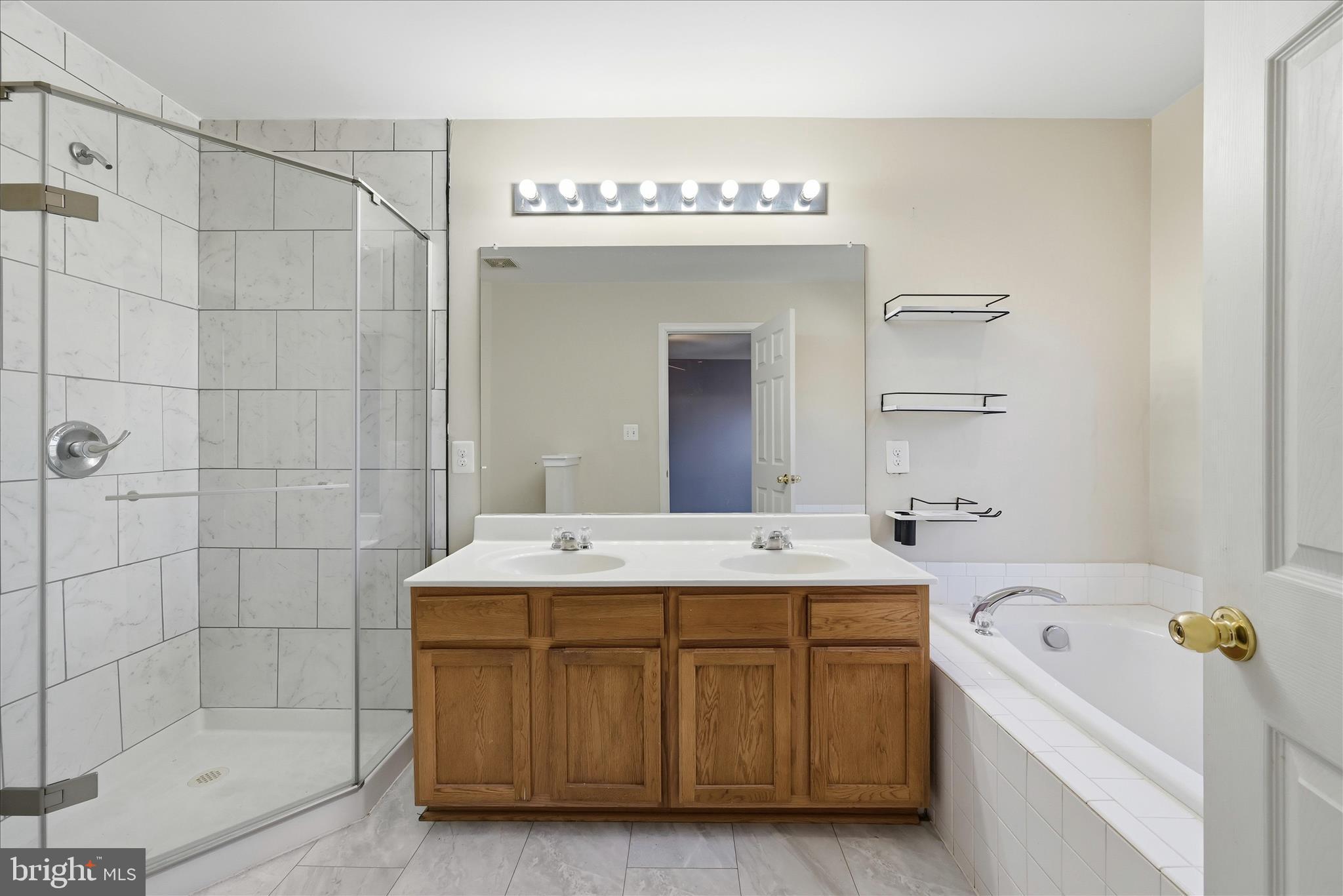 HUPPS RIDGE - Residential