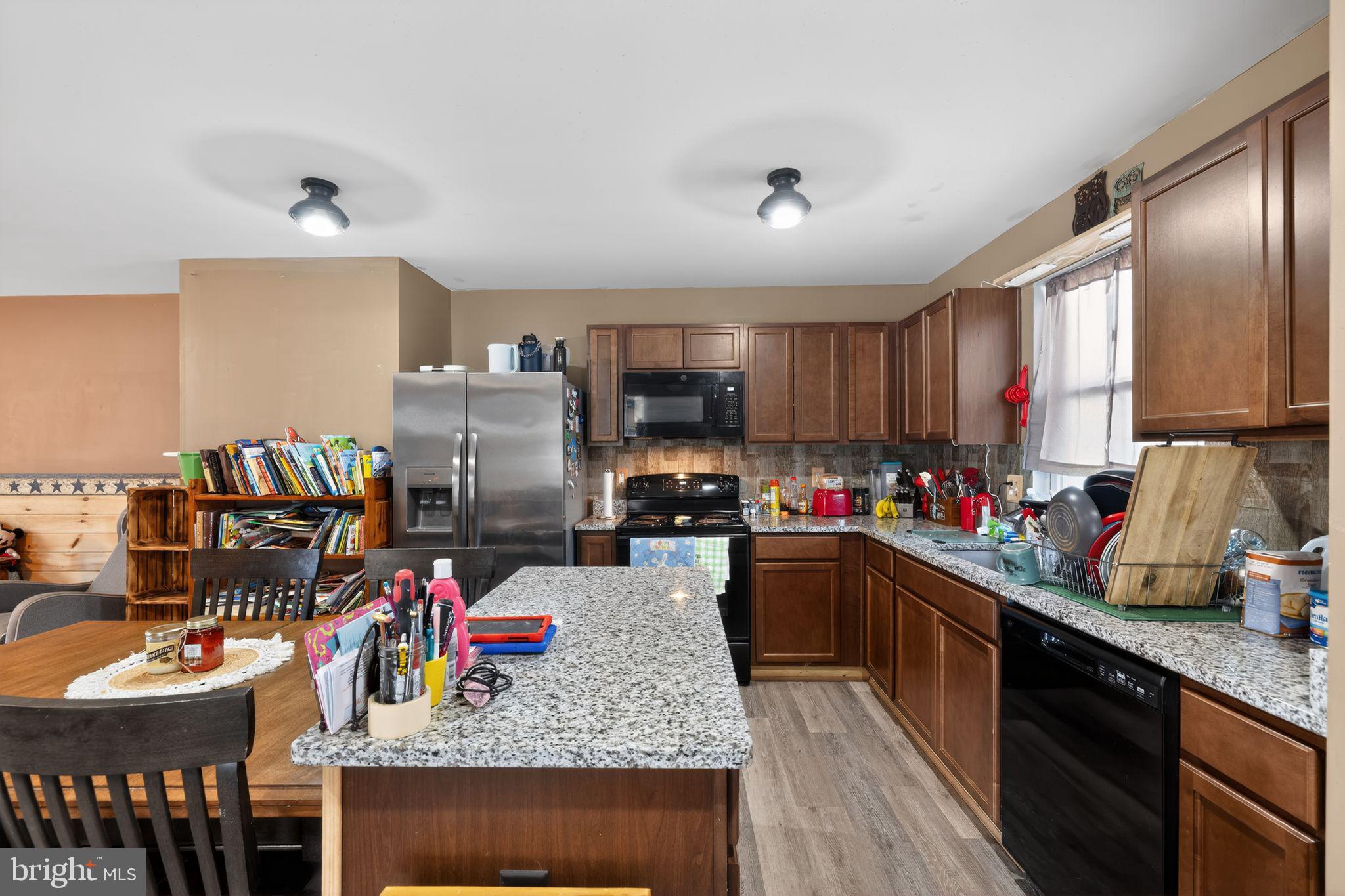 SHADY CREEK - Residential