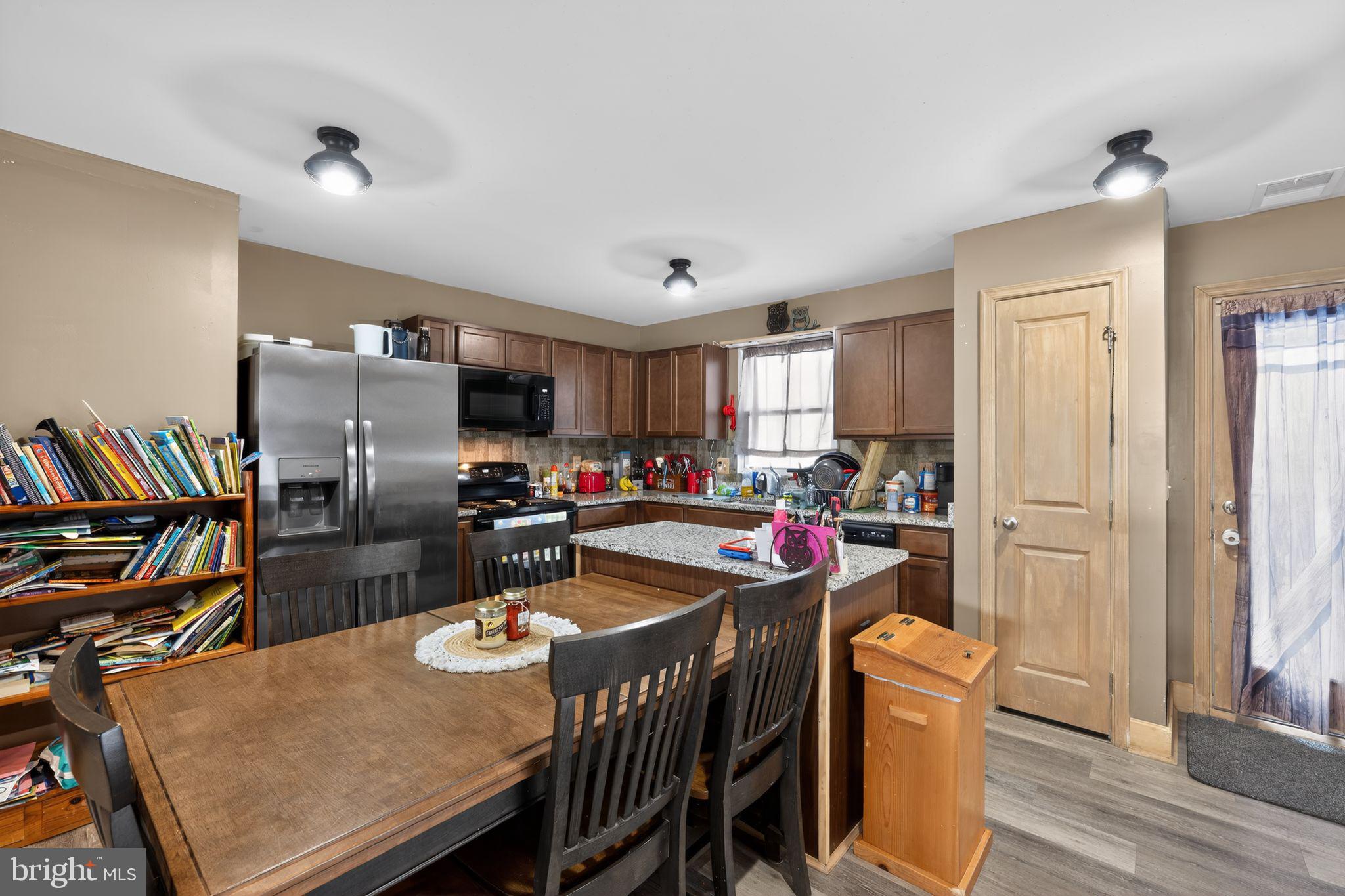 SHADY CREEK - Residential