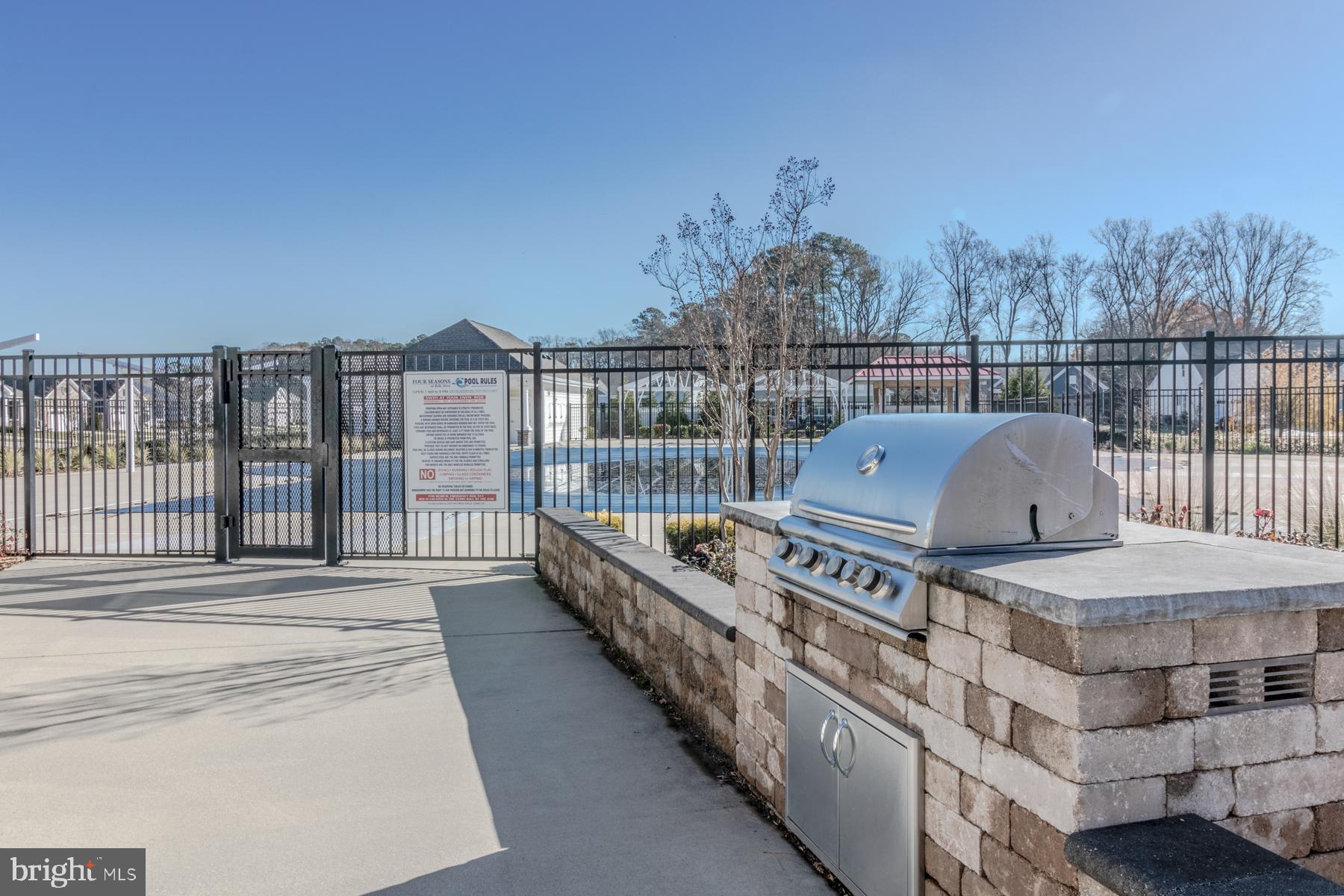 FOUR SEASONS AT BELLE TERRE - Residential