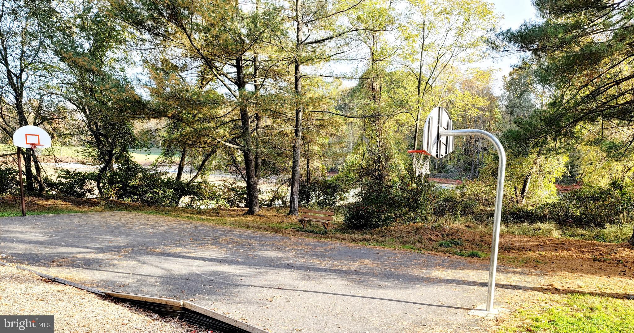 BURKE CENTRE - Residential Lease