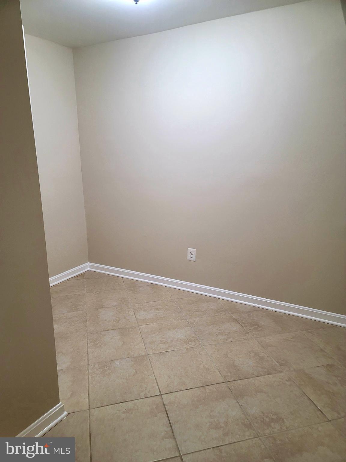 BURKE CENTRE - Residential Lease