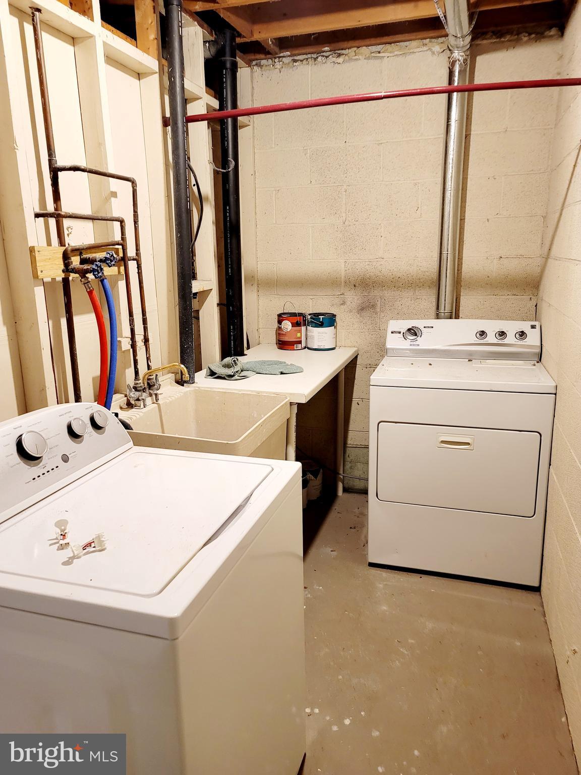 BURKE CENTRE - Residential Lease