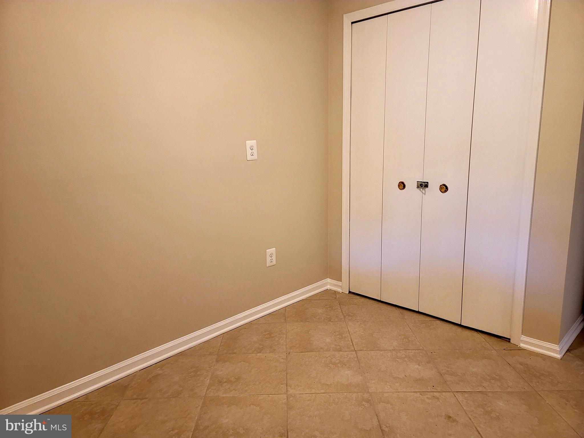 BURKE CENTRE - Residential Lease