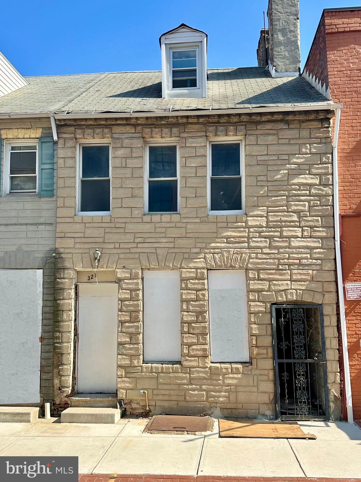 LITTLE ITALY - Residential Income