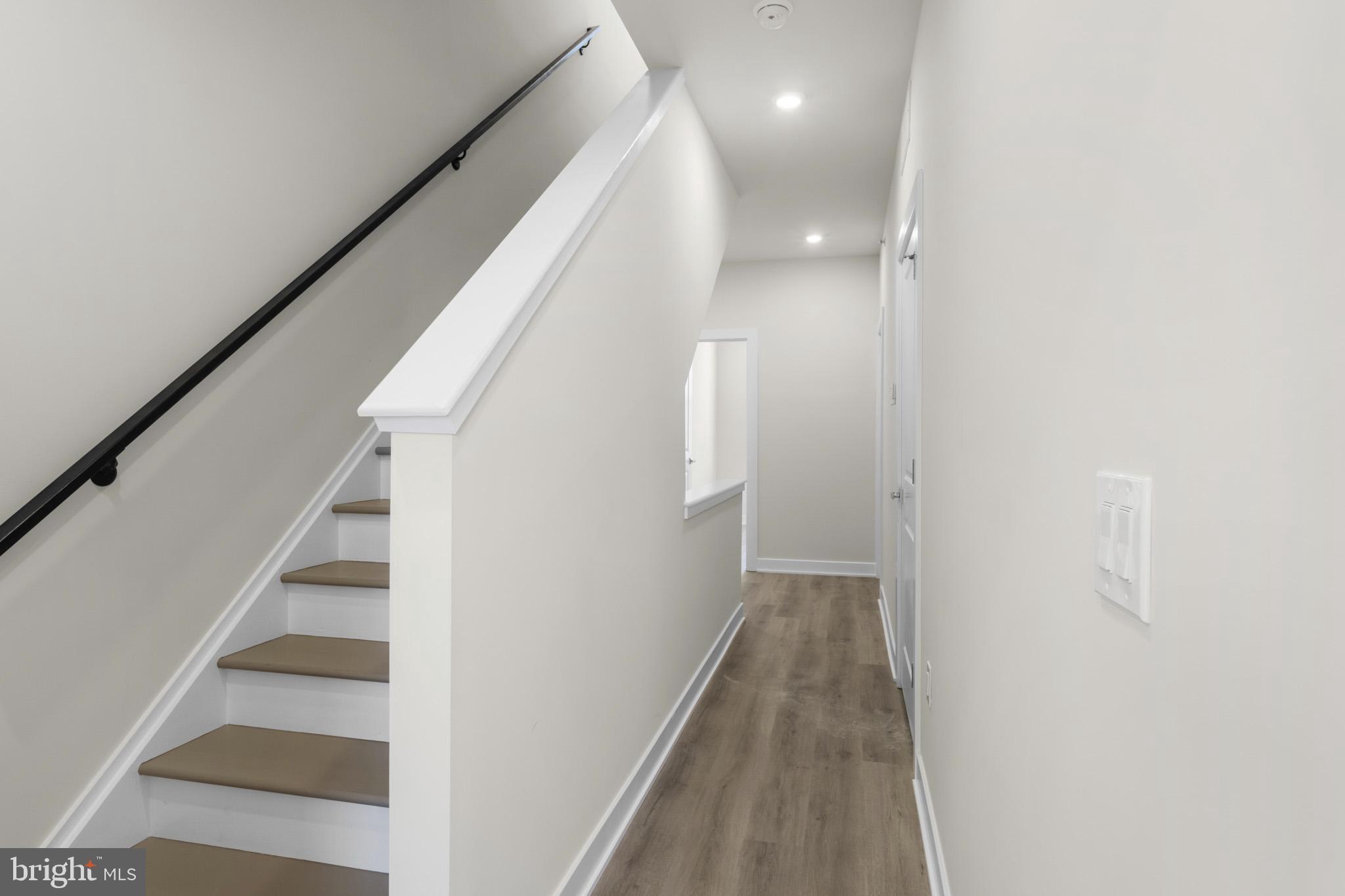 UNIVERSITY CITY - Residential Lease