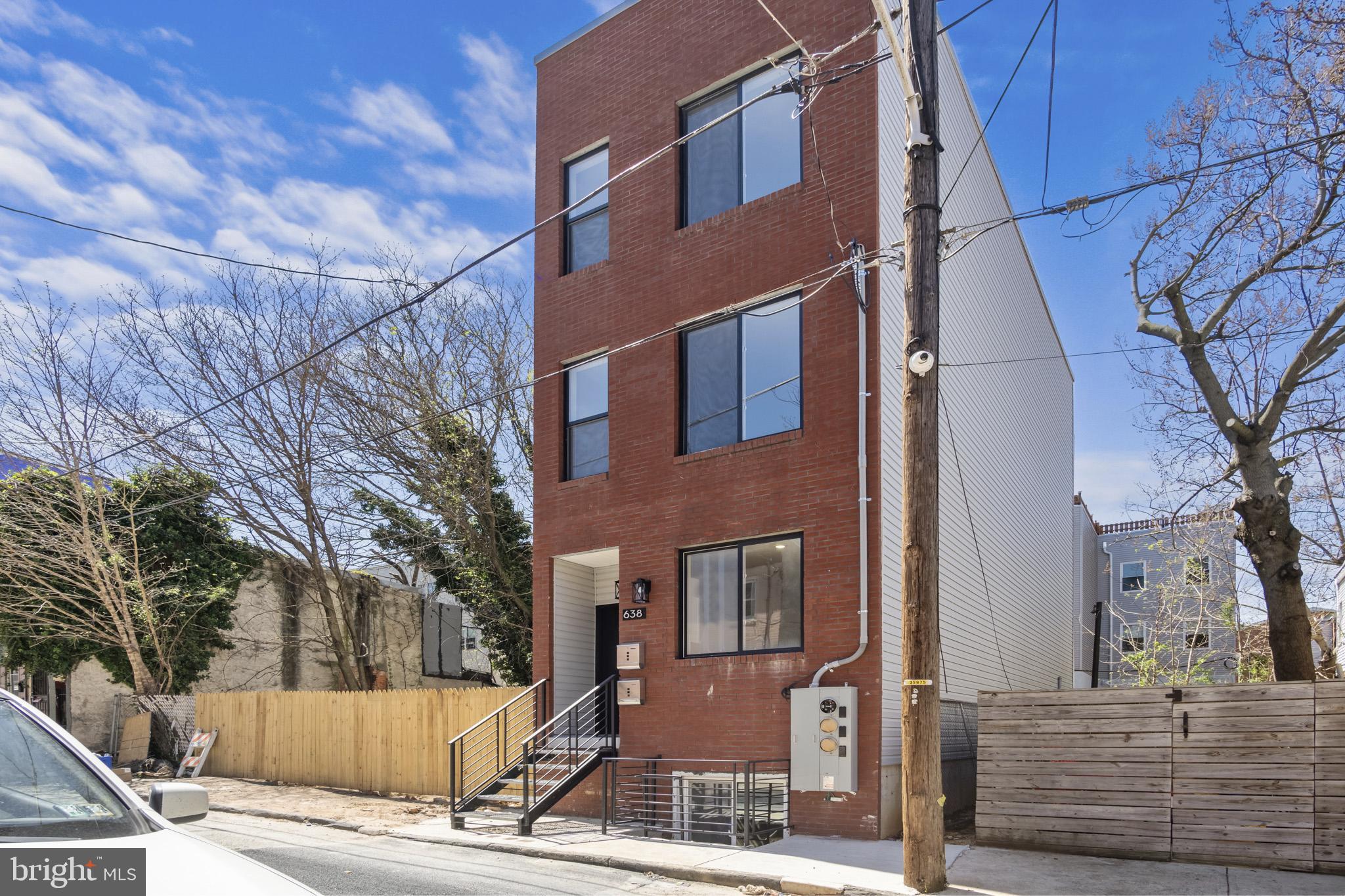 UNIVERSITY CITY - Residential Lease