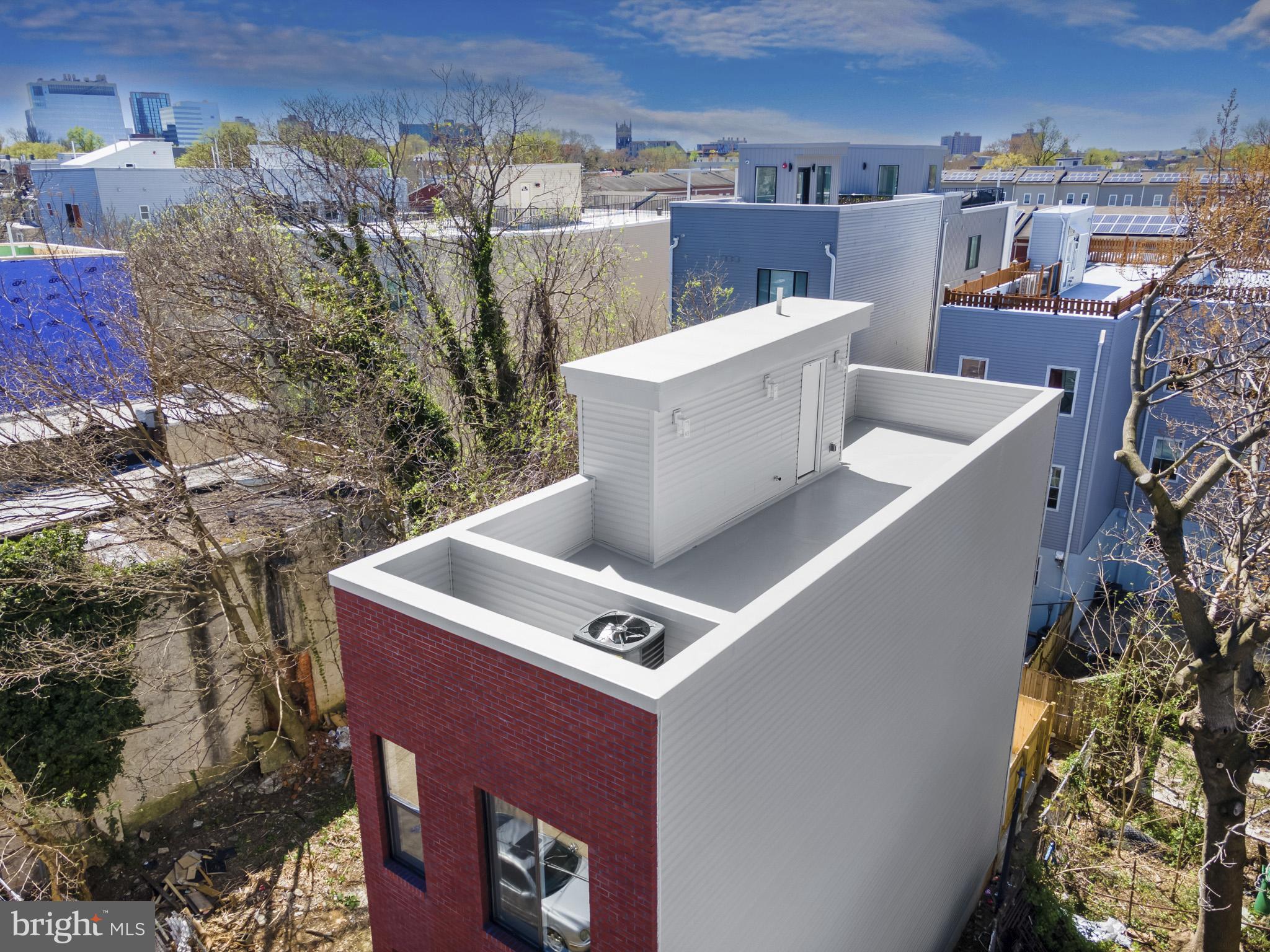 UNIVERSITY CITY - Residential Lease