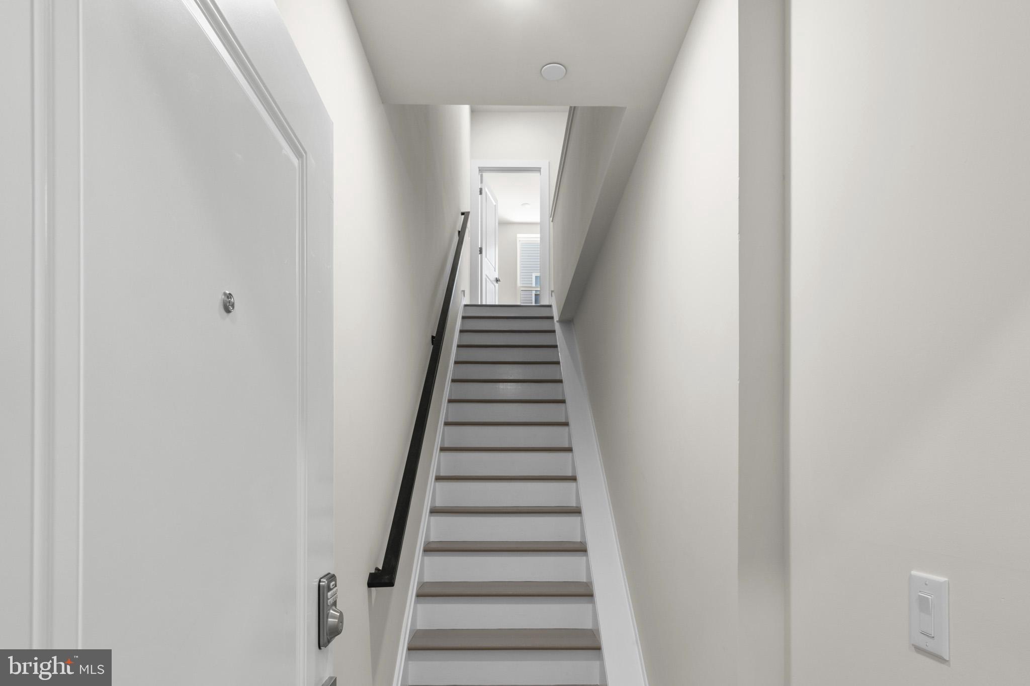 UNIVERSITY CITY - Residential Lease