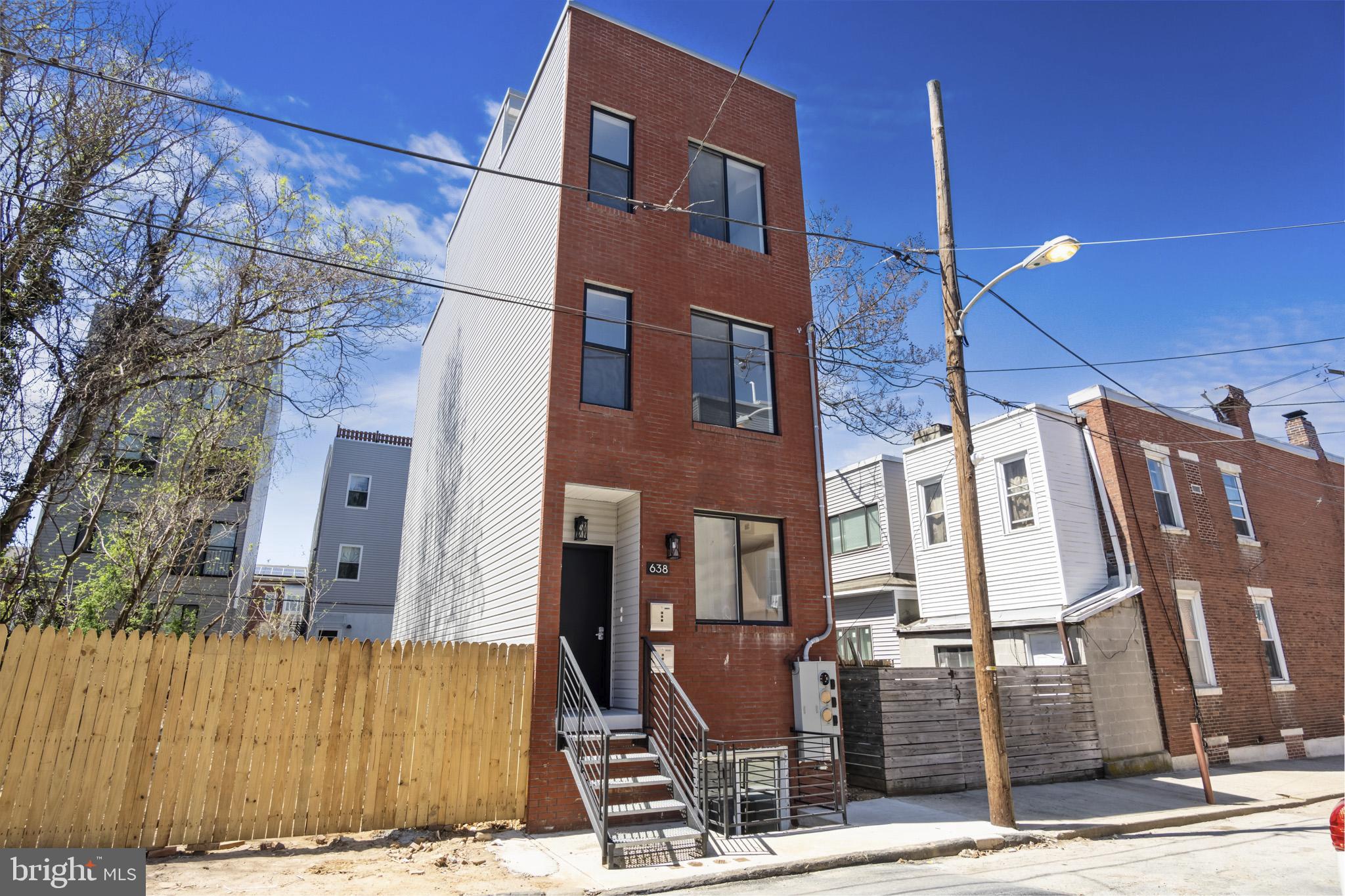 UNIVERSITY CITY - Residential Lease