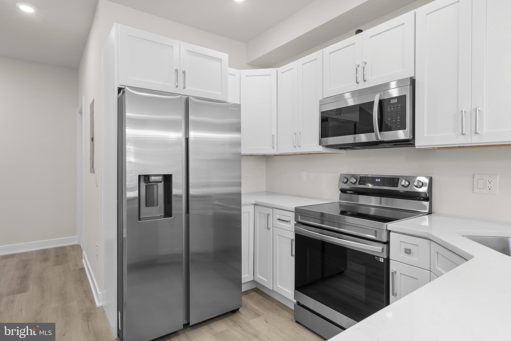 UNIVERSITY CITY - Residential Lease