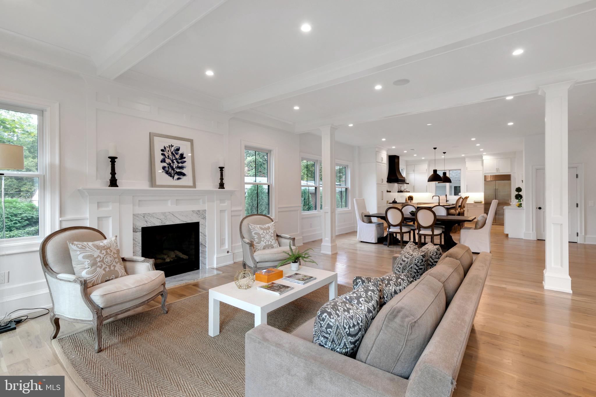 CHESTNUT HILL - Residential