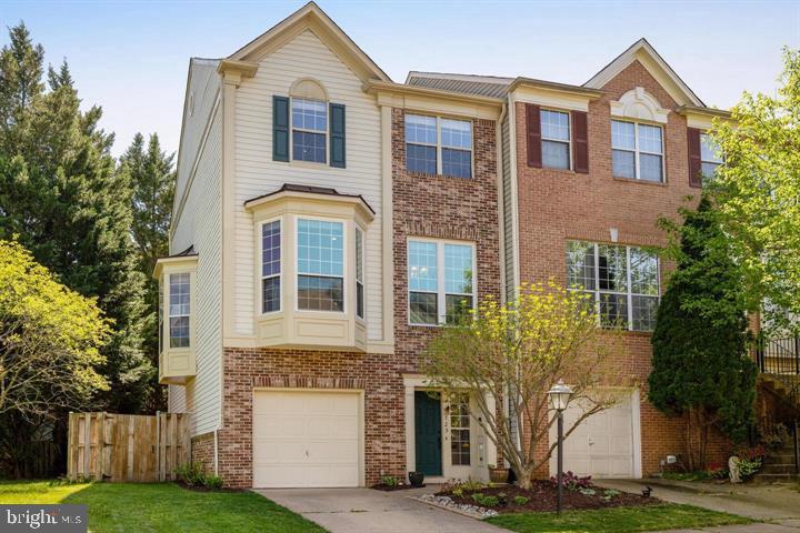 47725 SANDBANK SQUARE