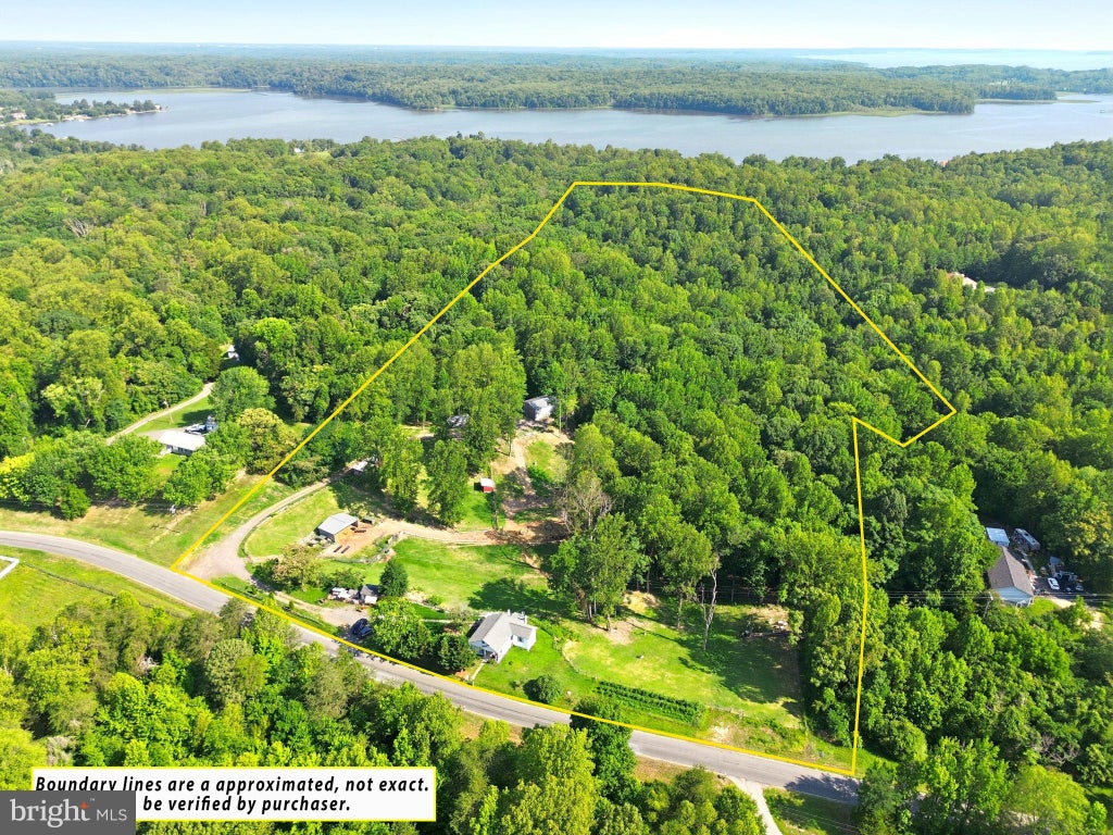 Photo of 2137 Belvedere Drive, KING GEORGE, VA 22485 (MLS # VAKG2008450)