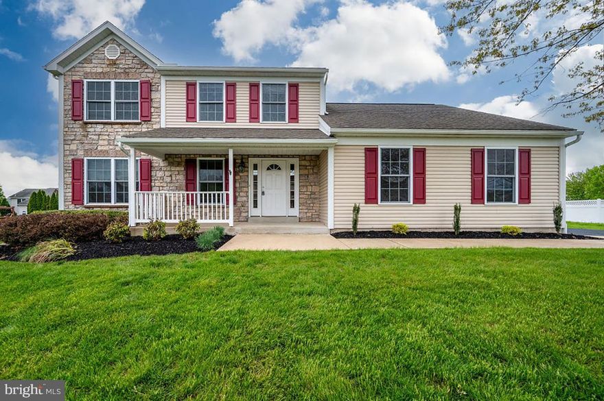 Welcome to 4985 Thornbury Circle. This home has been completely remodeled both inside and out. The interior has all new carpeting and brand new laminate flooring. Freshly painted throughout the entire home. Exterior has been professionally landscaped. Ceramic tile front door entry leads into the kitchen. All stainless steel appliances and kitchen island. 2 car garage with openers. Main floor laundry room. Backyard has a concrete patio, terrace and a fenced-in yard. Home is move-in condition and available for a quick settlement.