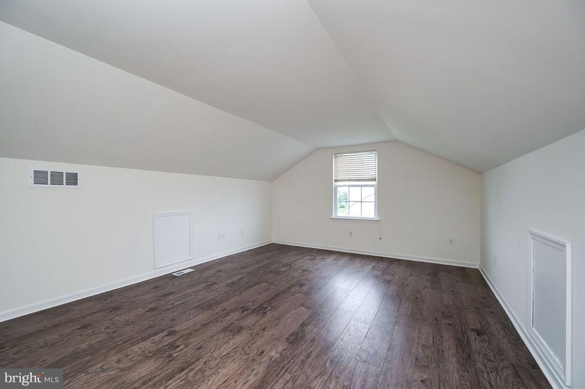 ROSECLIFF POINT - Residential