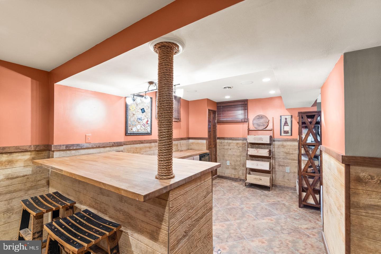 MONTCLAIR - Residential