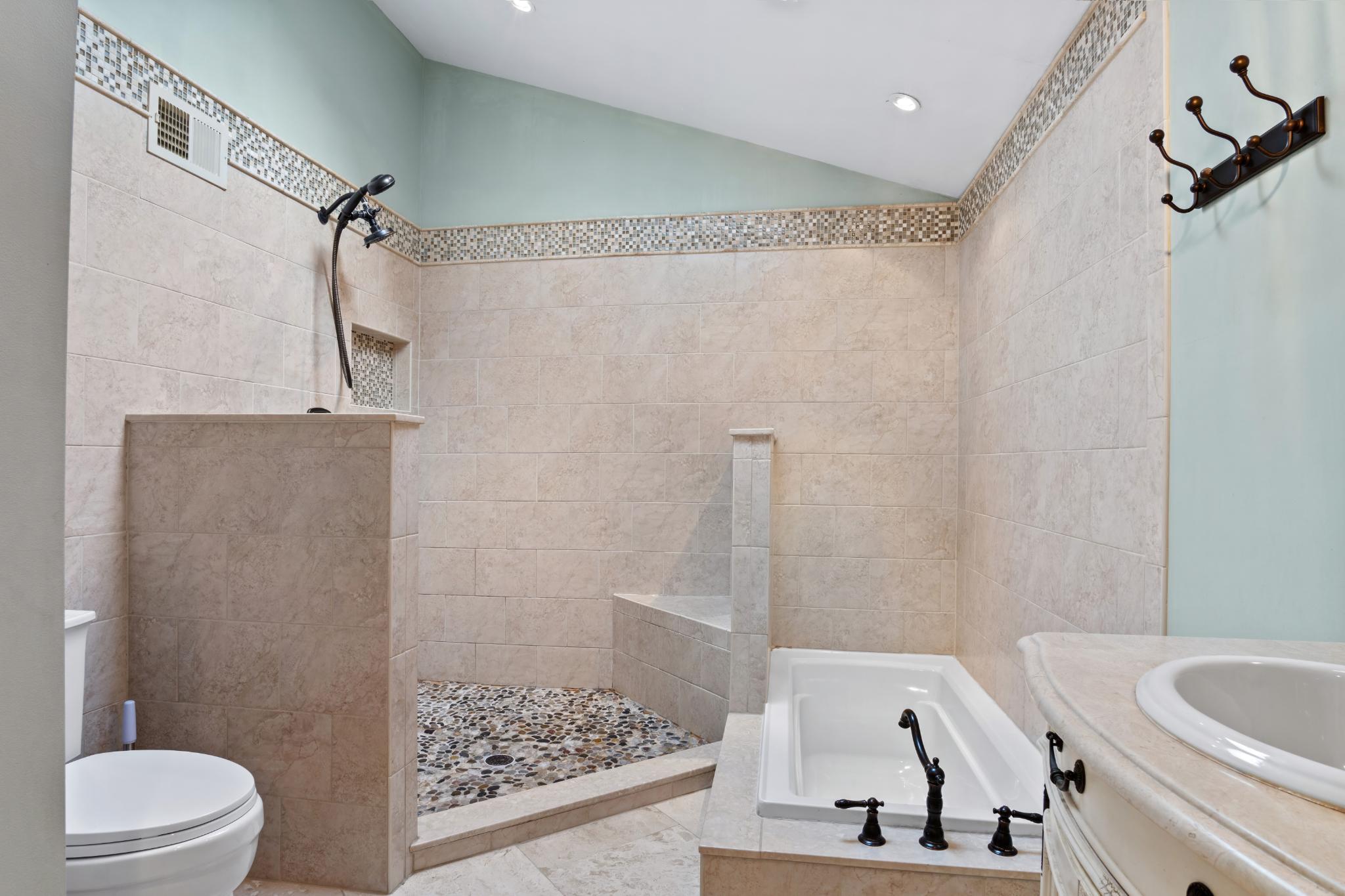 MONTCLAIR - Residential