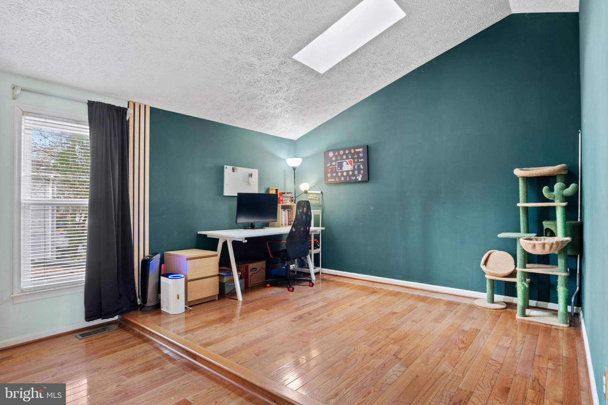 MONTCLAIR - Residential