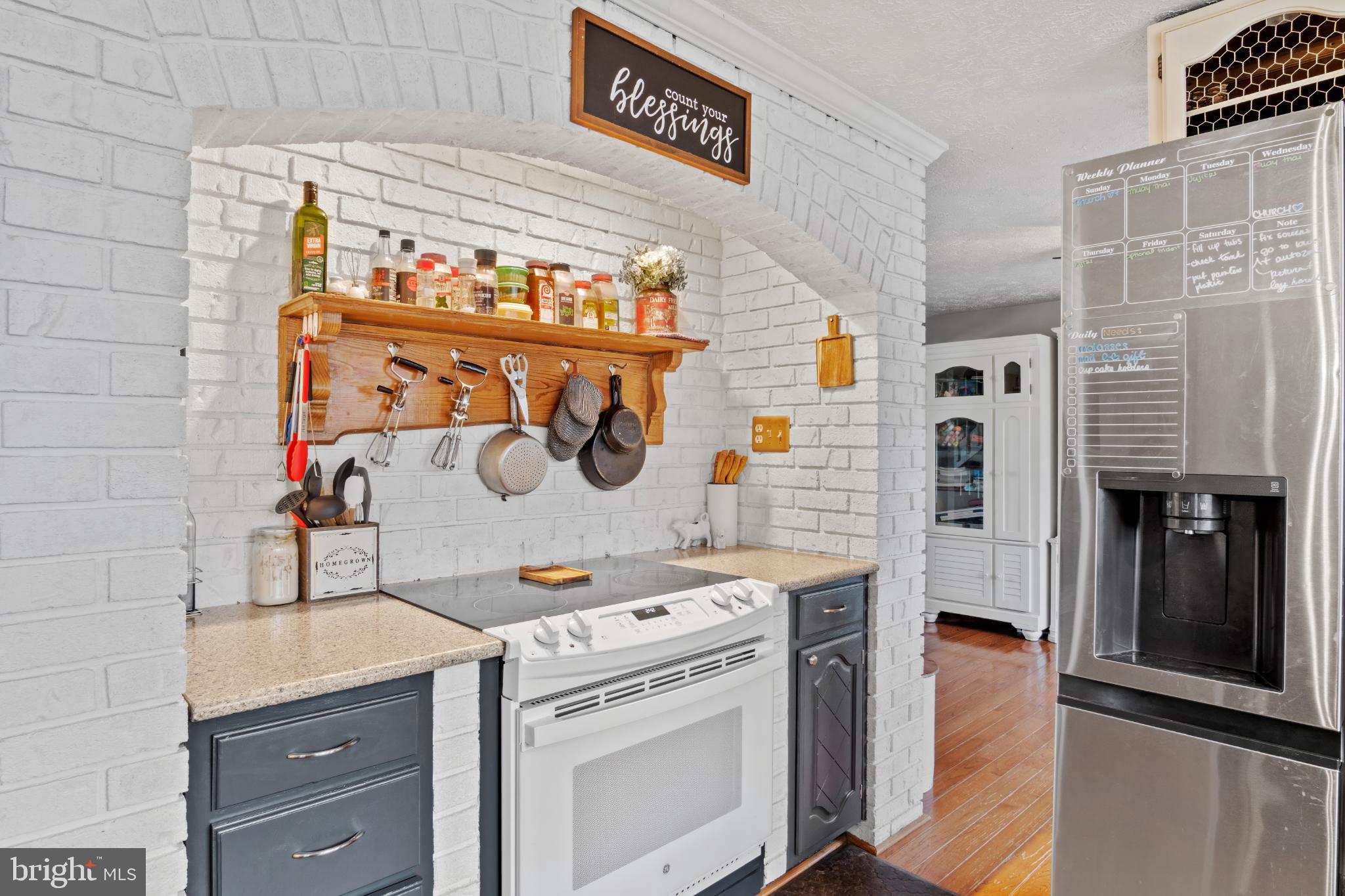 MONTCLAIR - Residential