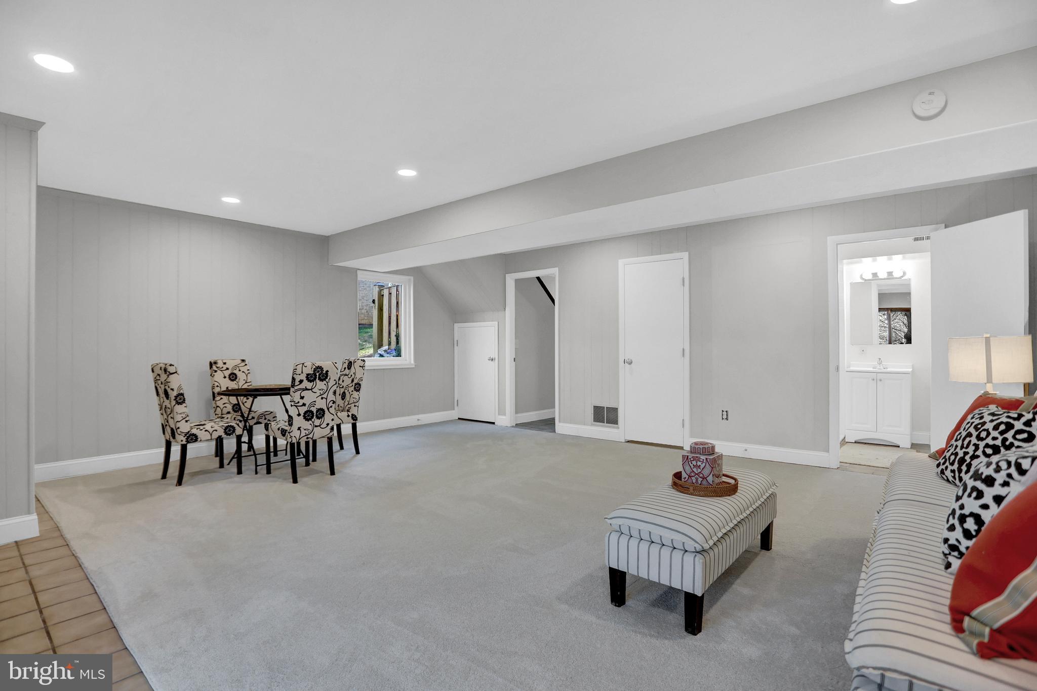 VALLEYWOOD AT FIVE FARMS - Residential Lease