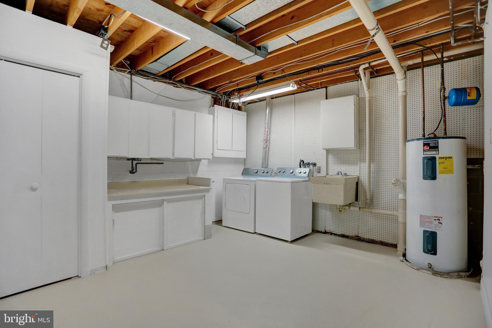 VALLEYWOOD AT FIVE FARMS - Residential Lease