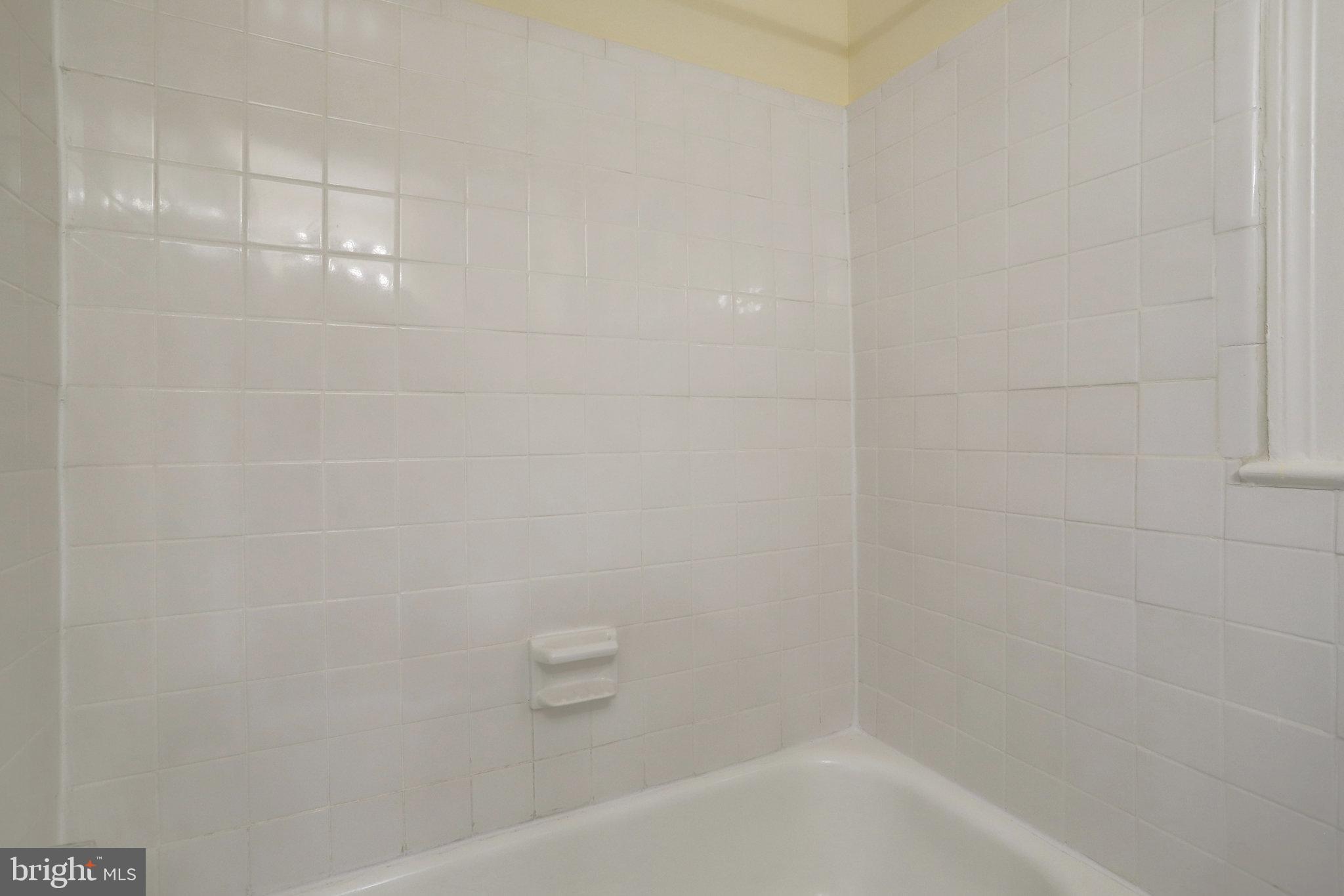 ARLINGTON VILLAGE - Residential Lease