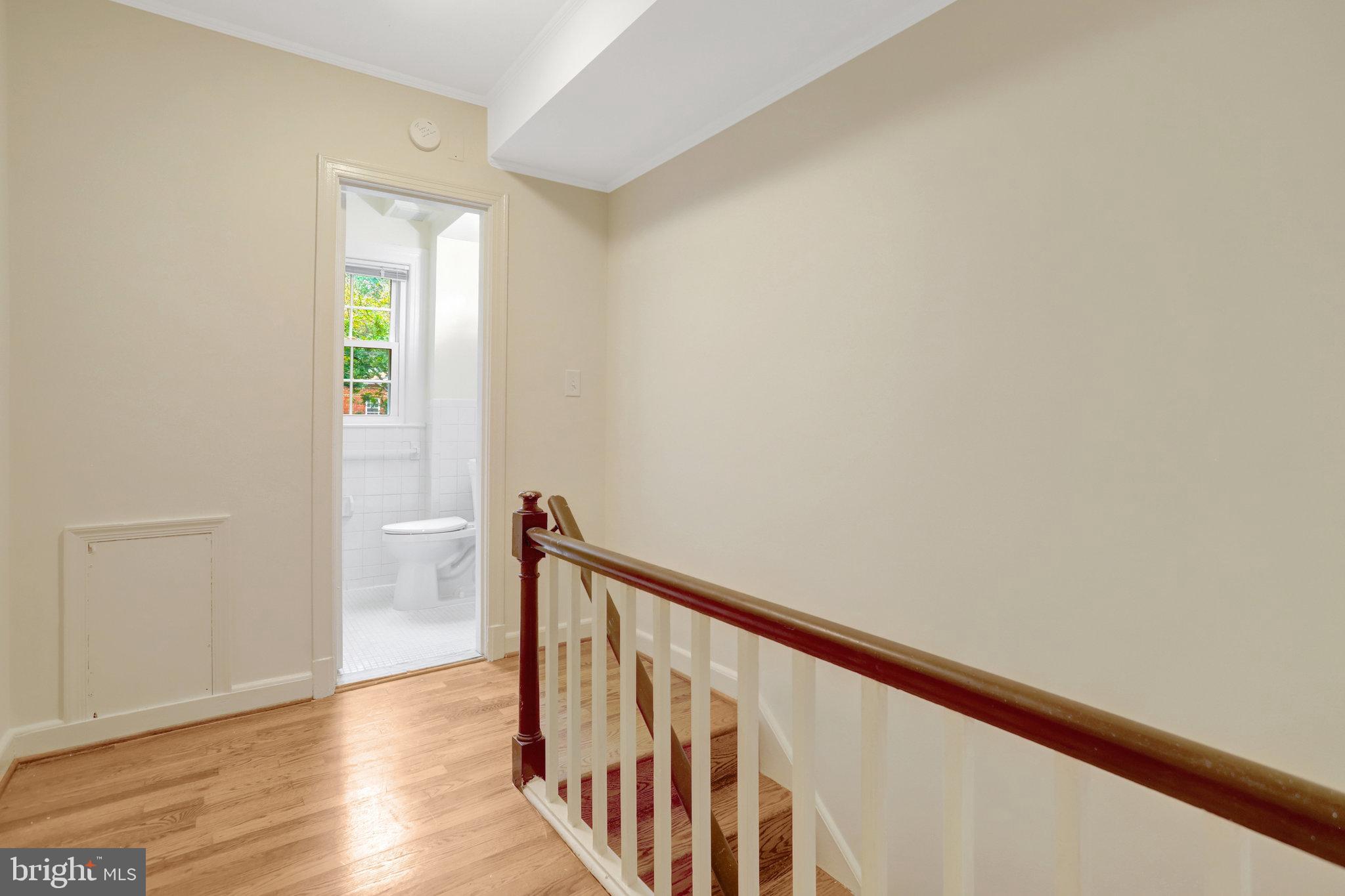 ARLINGTON VILLAGE - Residential Lease