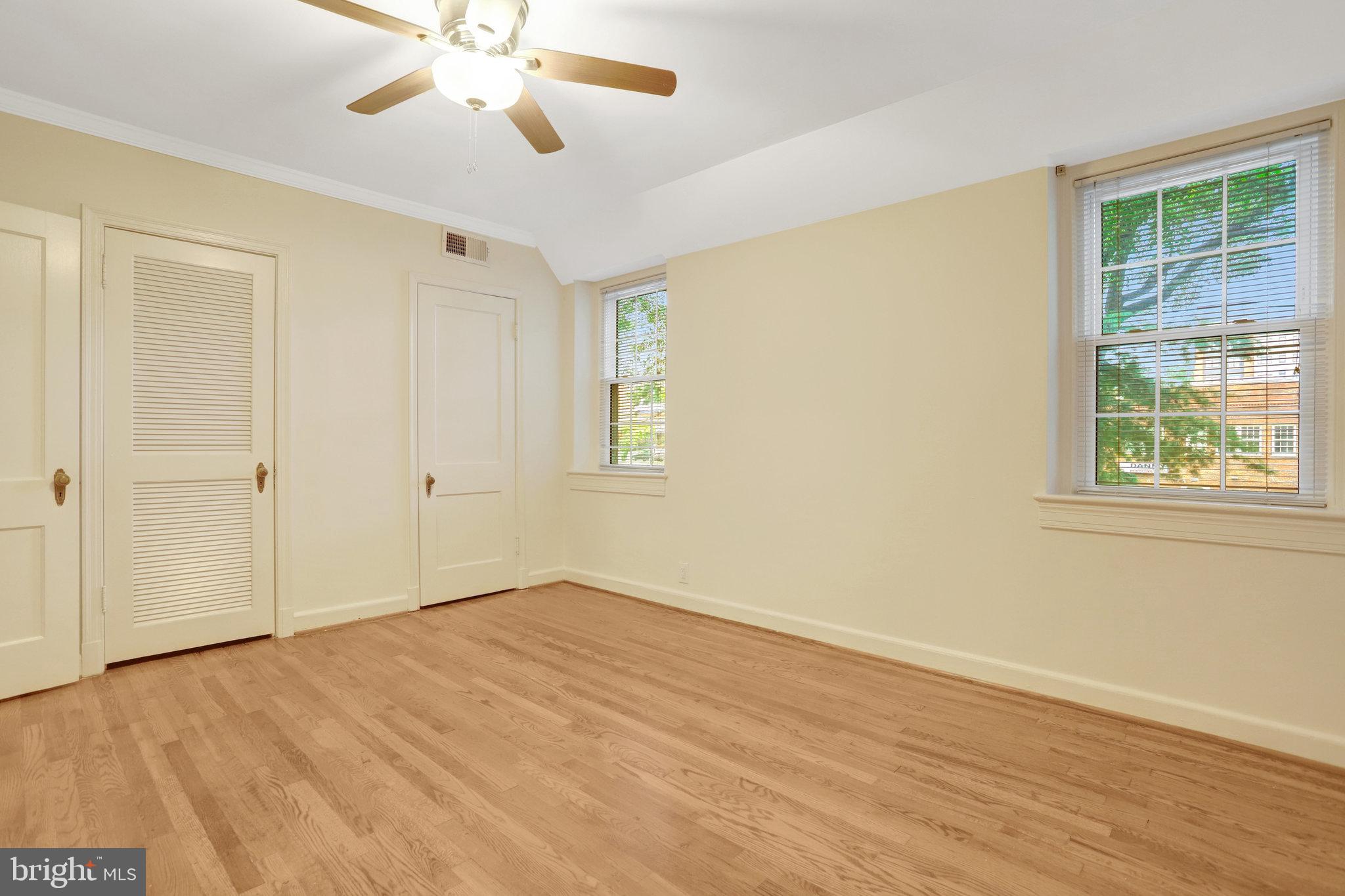 ARLINGTON VILLAGE - Residential Lease