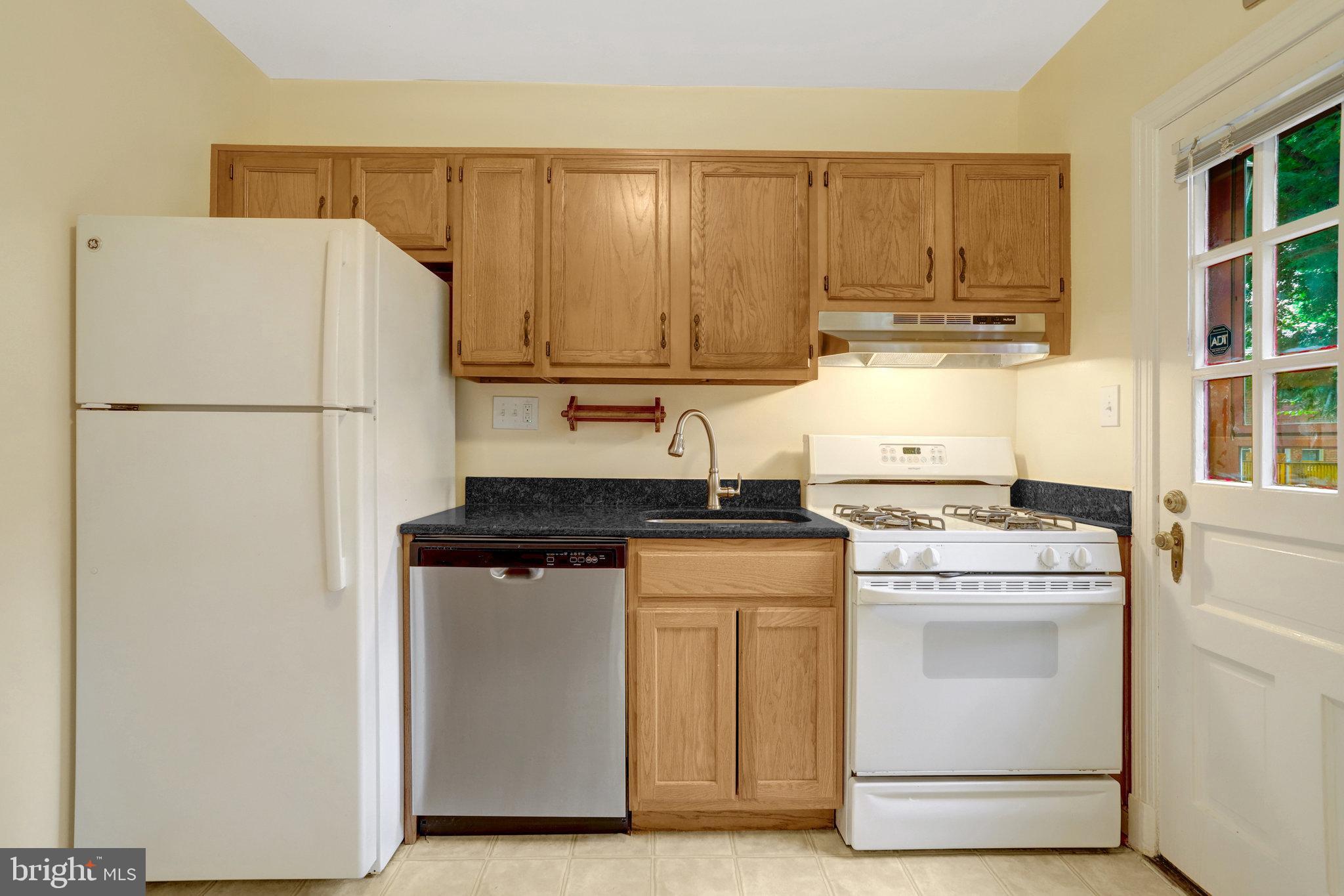 ARLINGTON VILLAGE - Residential Lease