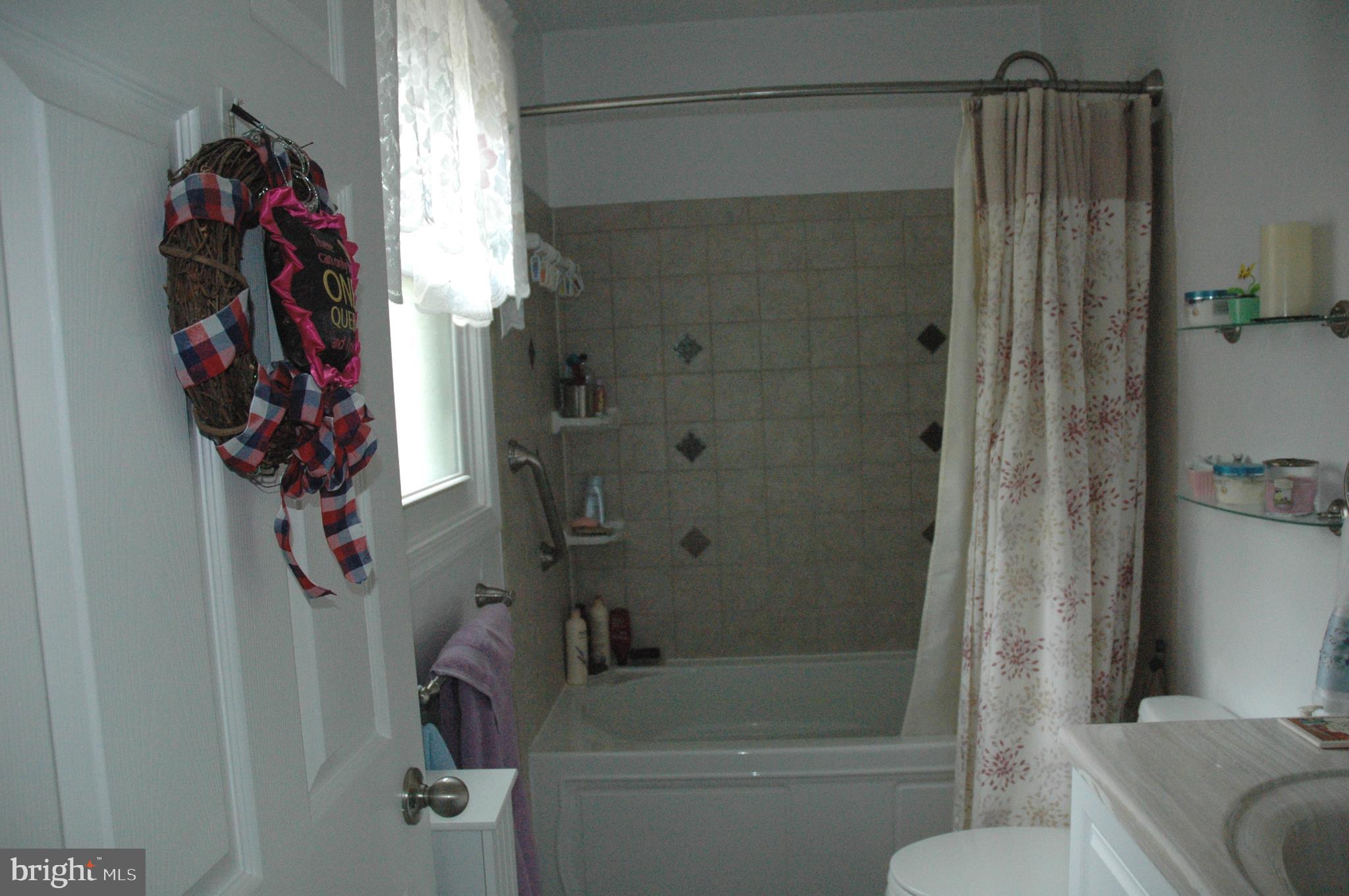 MONTCLAIR/COUNTRY CLUB - Residential