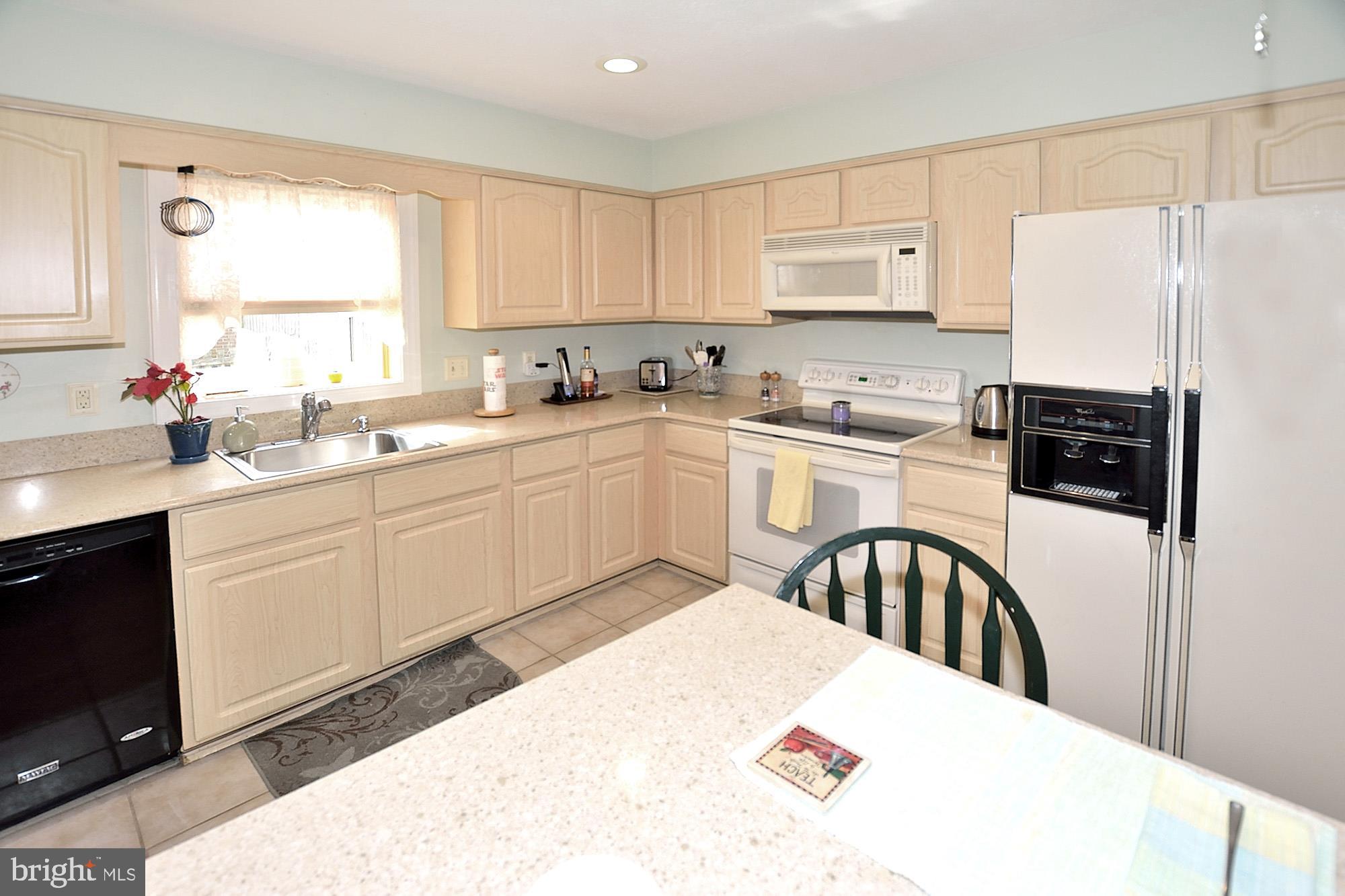 MONTCLAIR/COUNTRY CLUB - Residential