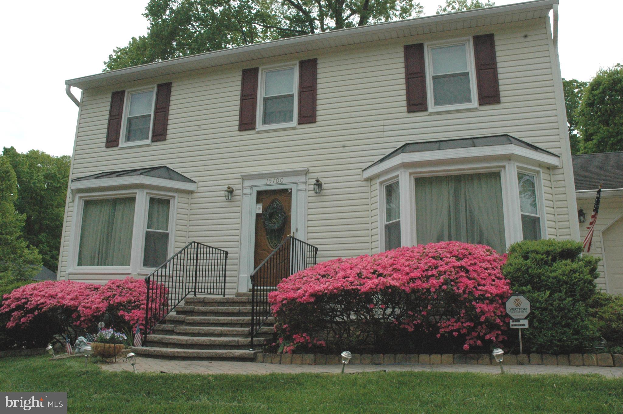 MONTCLAIR/COUNTRY CLUB - Residential