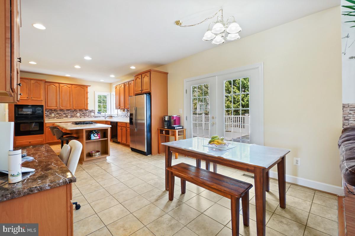 VICTORY LAKES - Residential