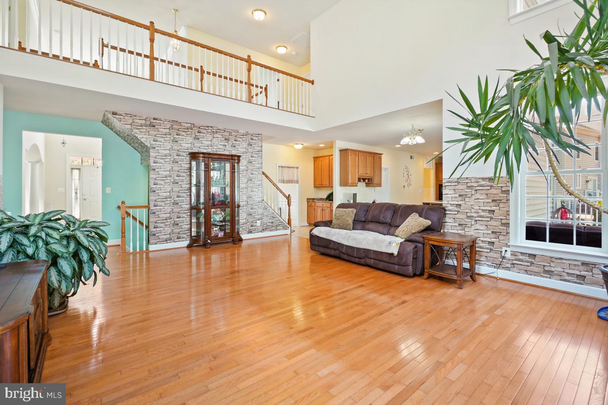 VICTORY LAKES - Residential