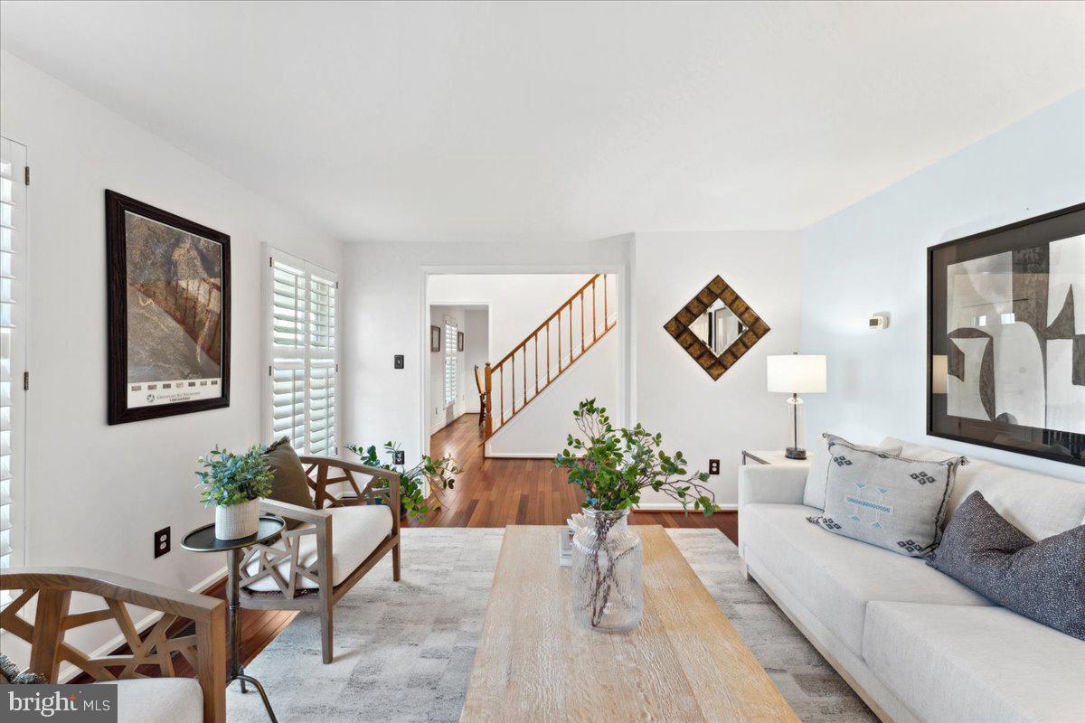 HASTINGS HUNT - Residential