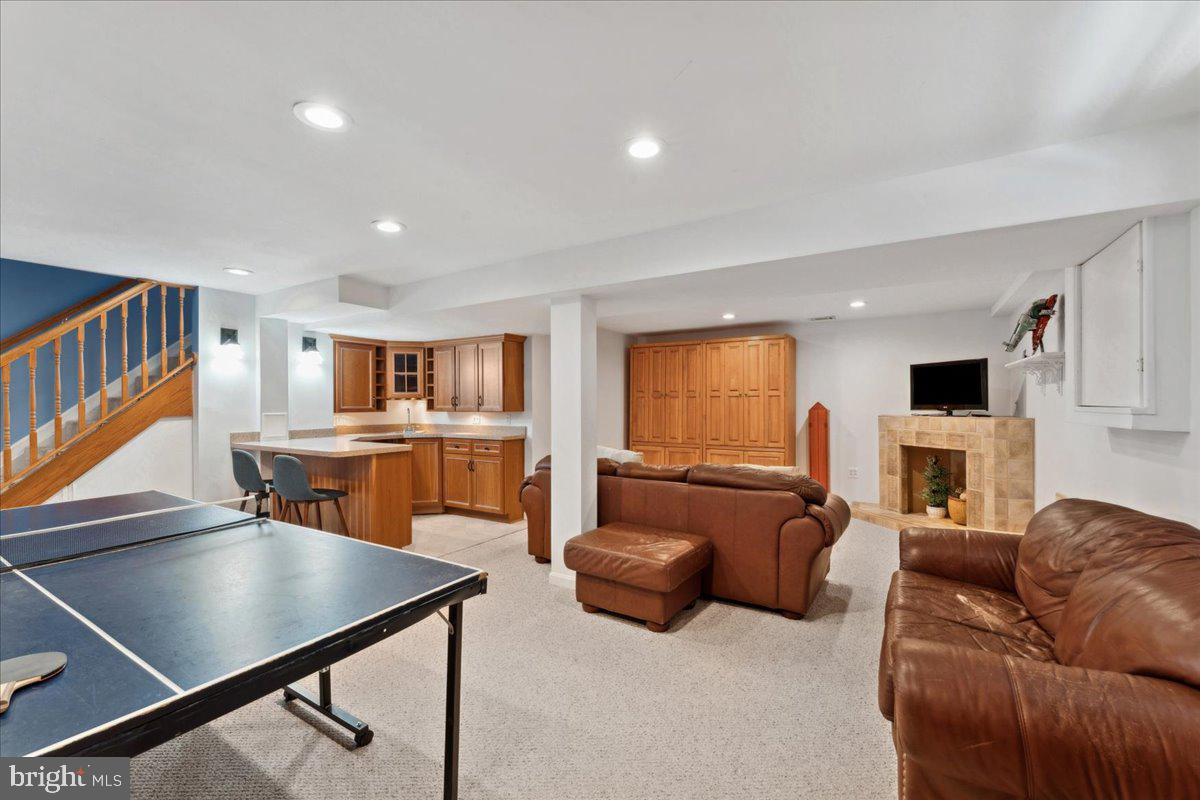 HASTINGS HUNT - Residential