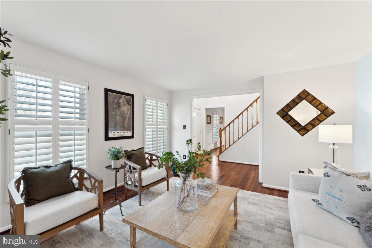 HASTINGS HUNT - Residential