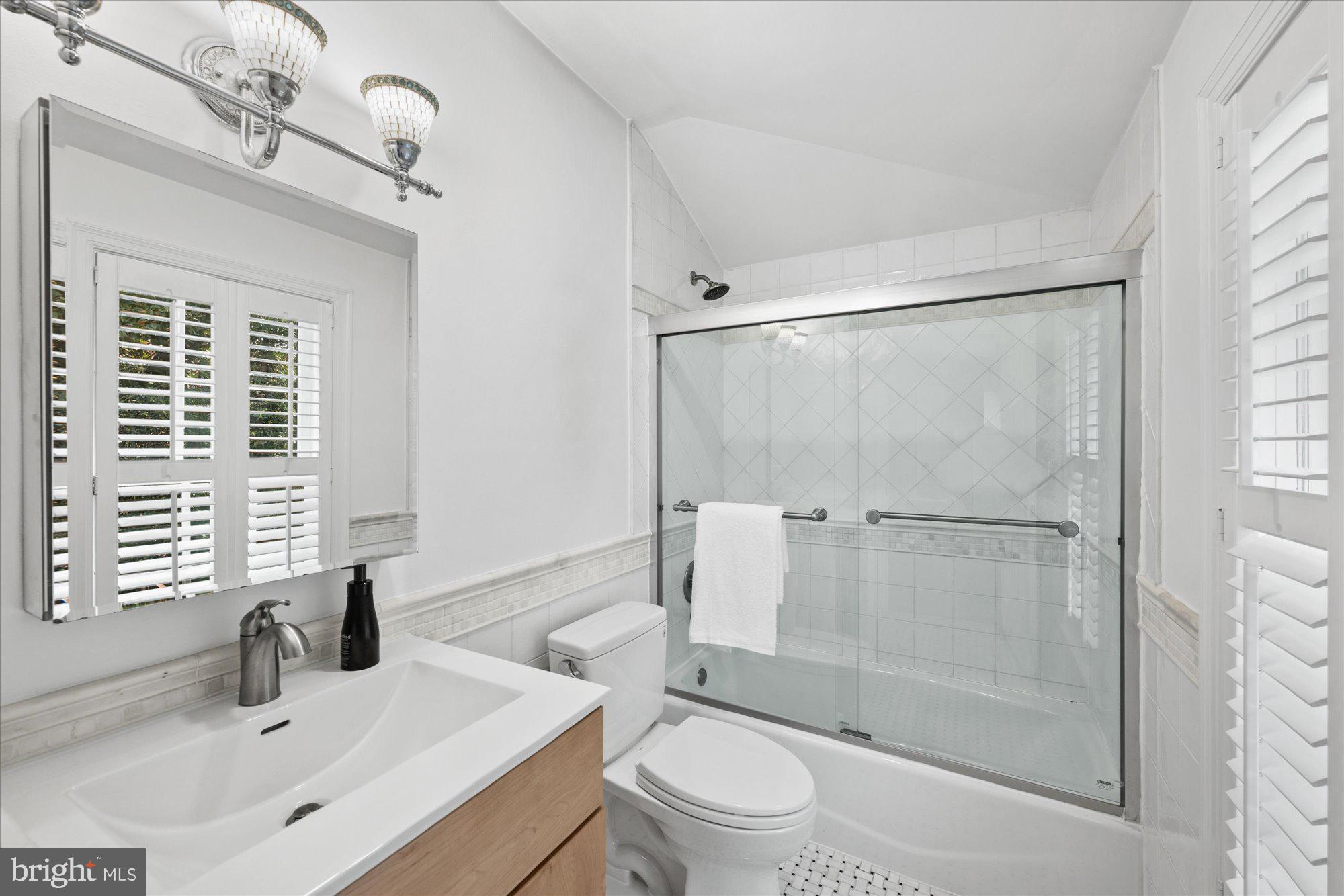 CHEVY CHASE - Residential