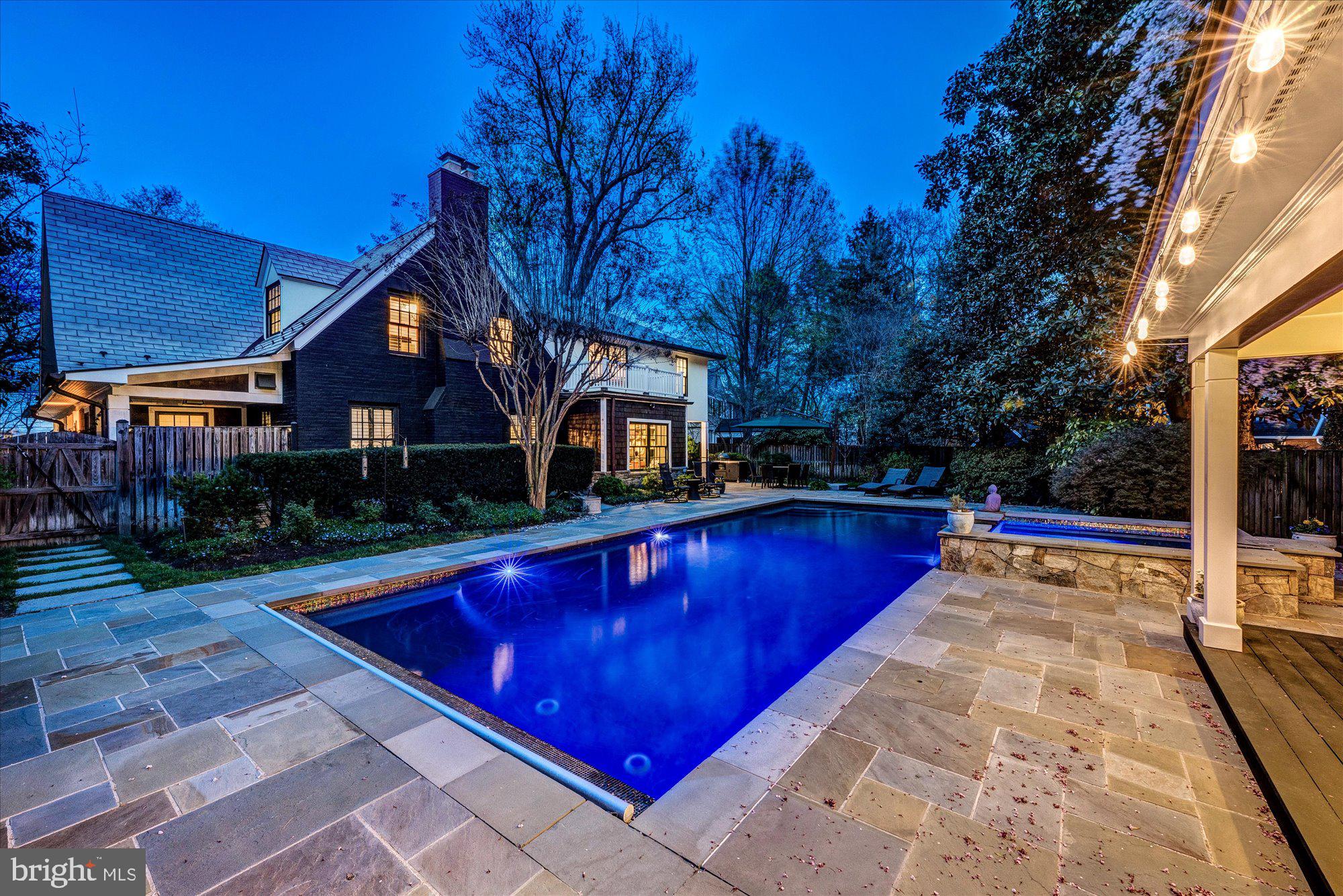 CHEVY CHASE - Residential