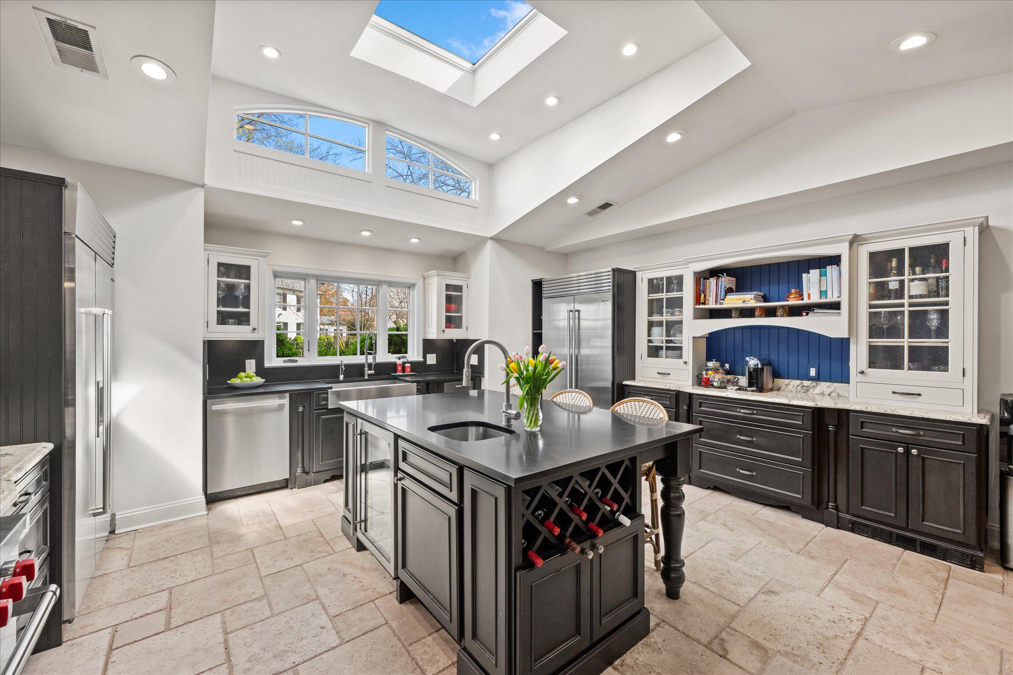 CHEVY CHASE - Residential