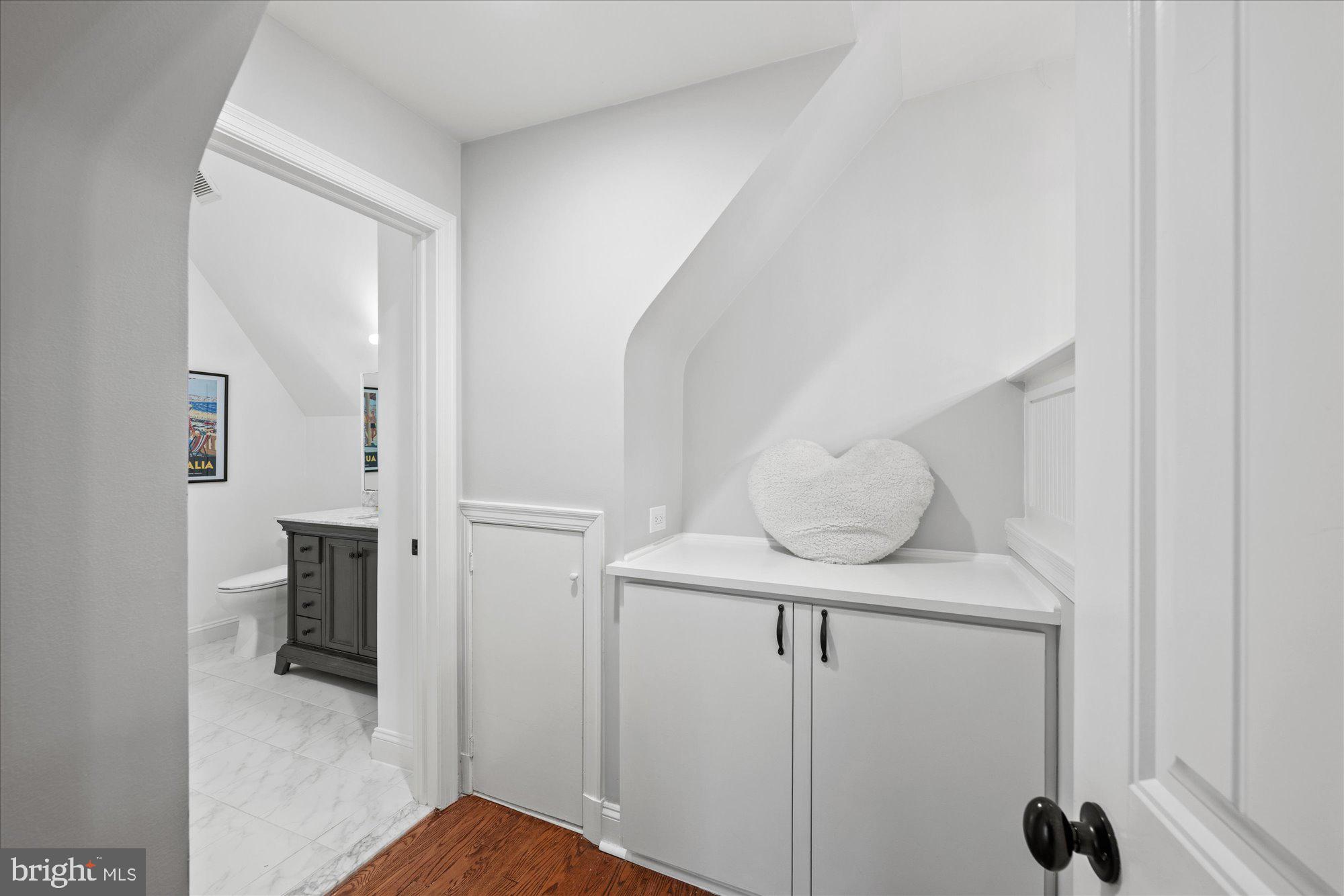 CHEVY CHASE - Residential