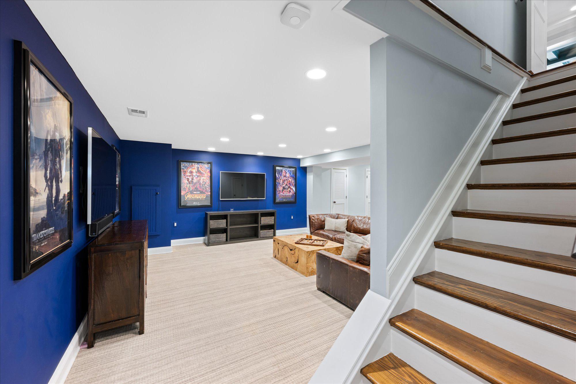 CHEVY CHASE - Residential