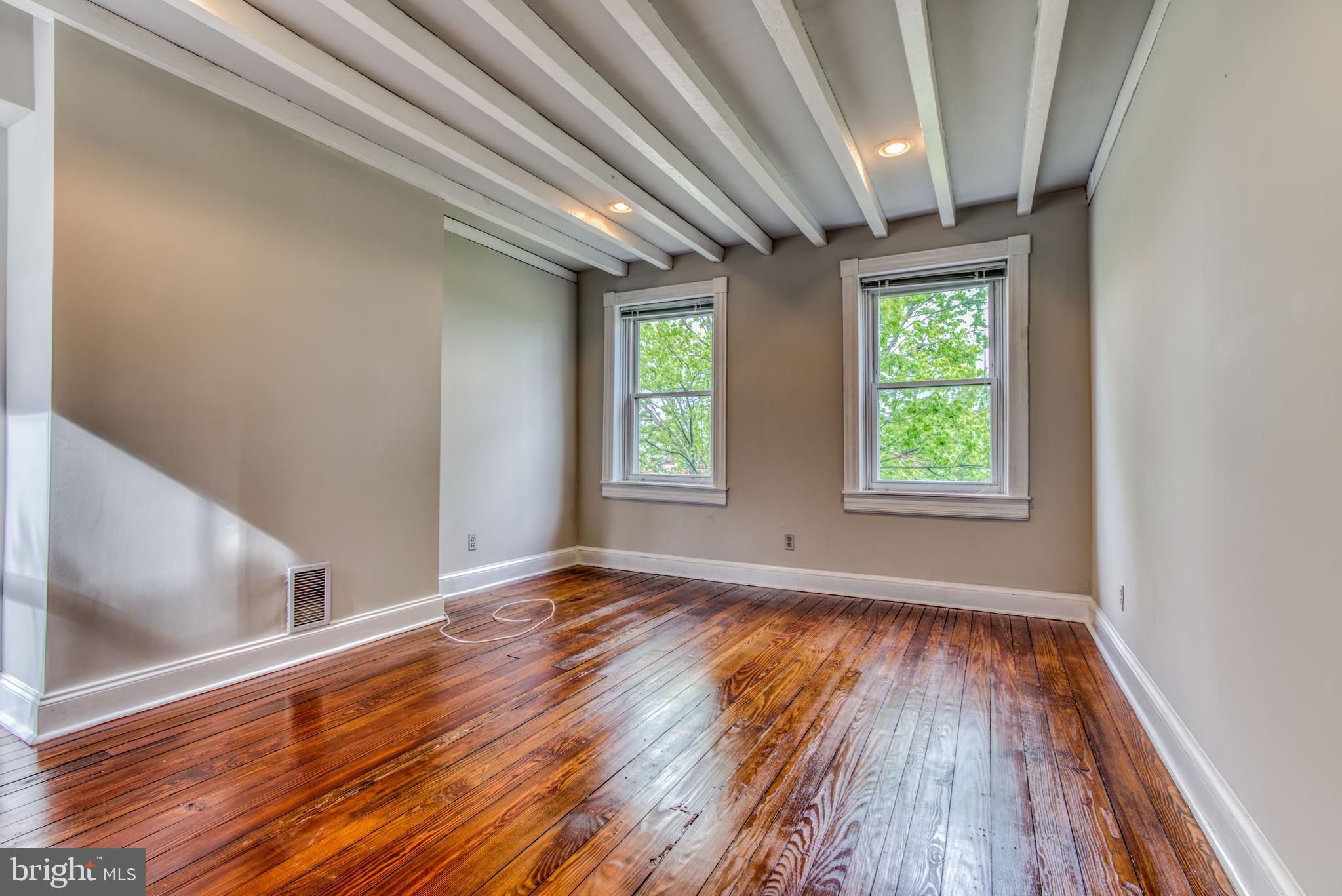 BUTCHER'S HILL - Residential