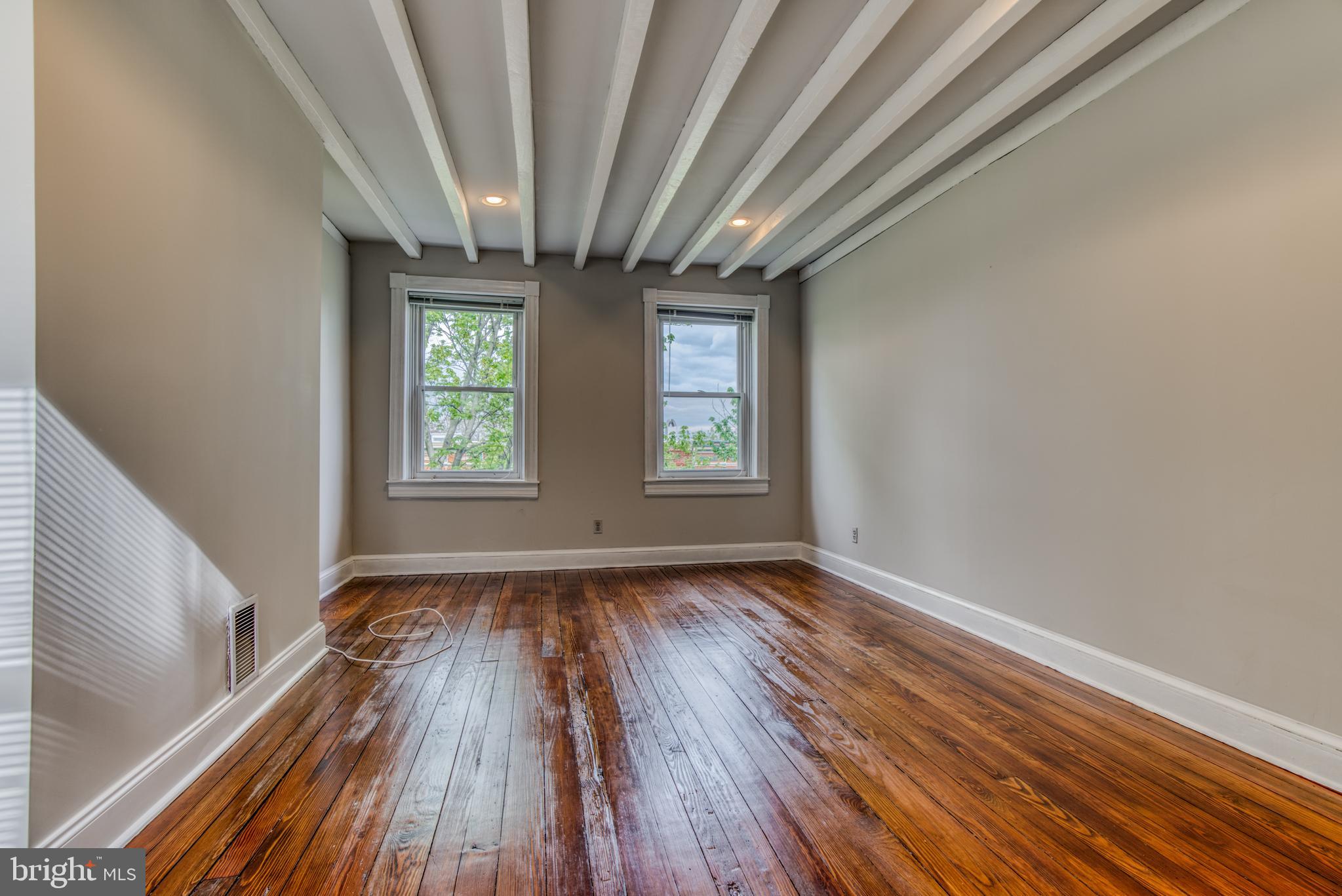 BUTCHER'S HILL - Residential