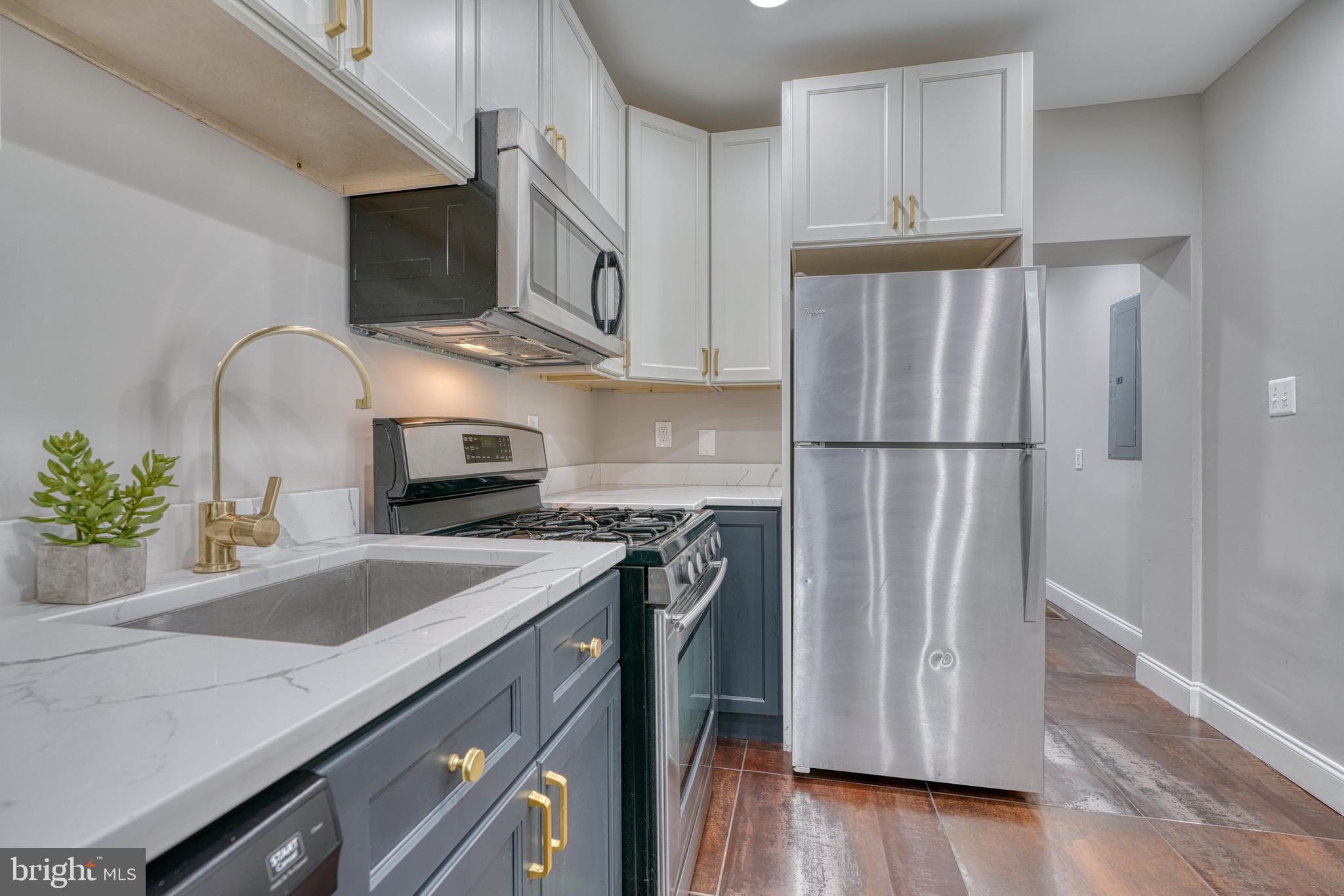 BUTCHER'S HILL - Residential